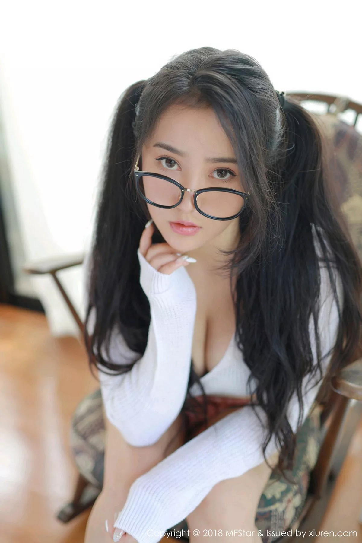 秀人集.com_[MFStar模范学院]Vol.168_女神Manuela玛鲁娜日本旅拍私房粉色短裙秀翘臀极致诱惑写真51P