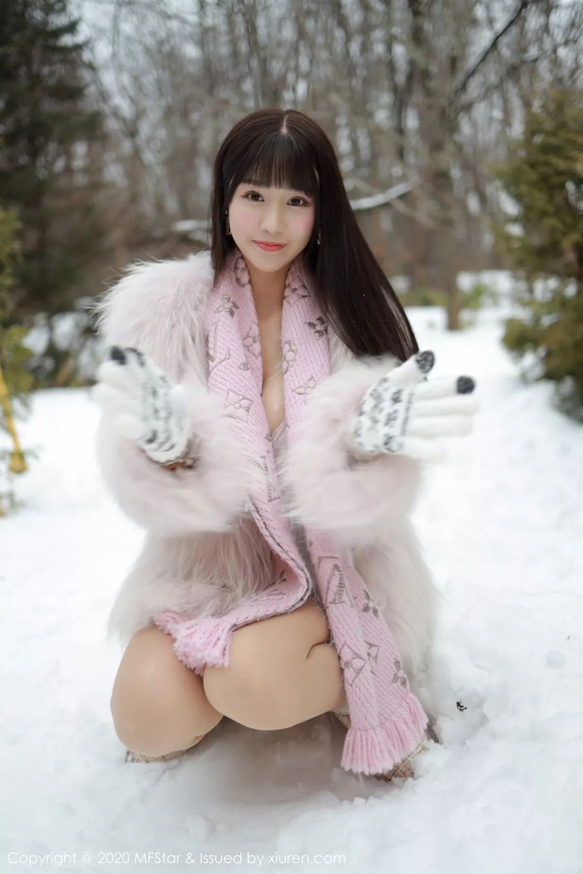 秀人集.com_[MFStar模范学院]Vol.271_女神朱可儿Flower北海道旅拍雪地里蕾丝内衣惹火诱惑写真54P