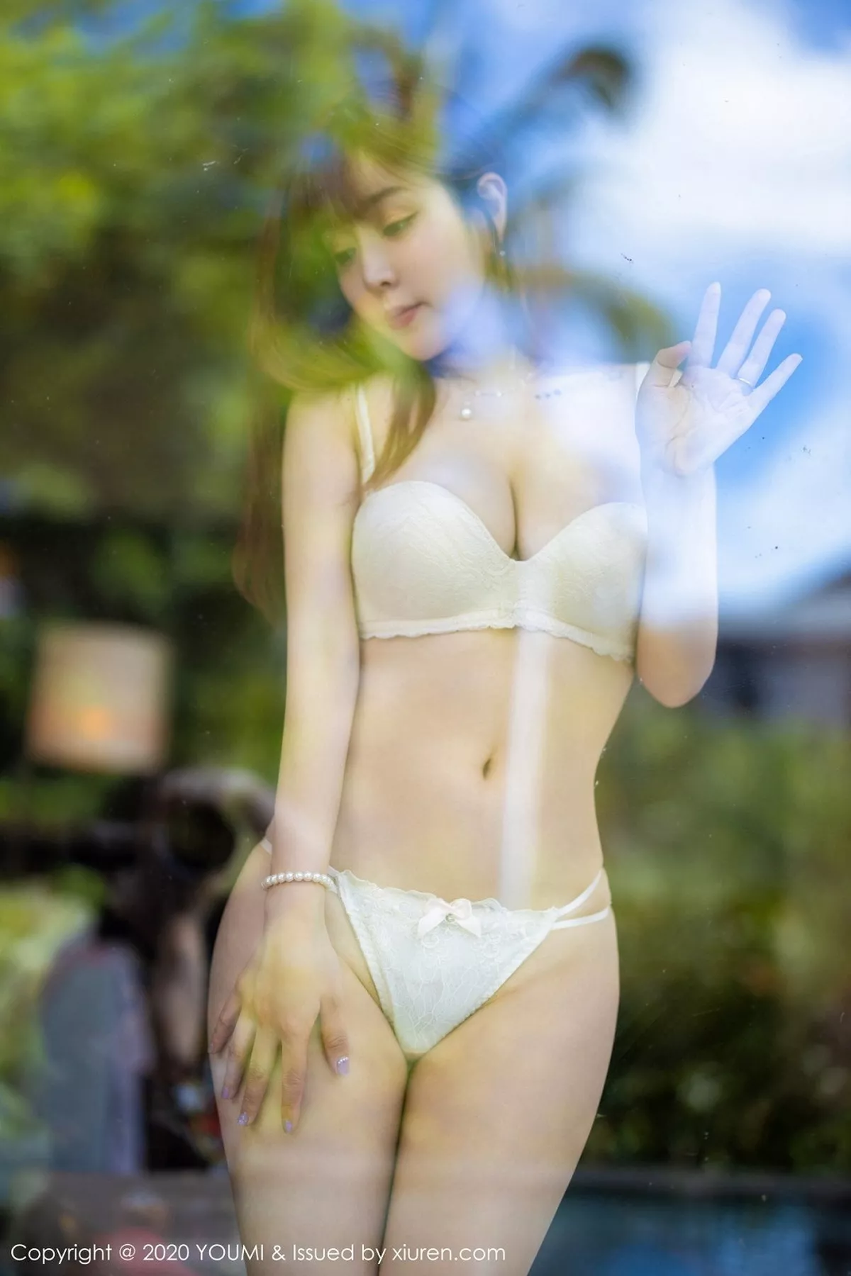 秀人集.com_[YouMi尤蜜荟]Vol.480_女神王雨纯三亚旅拍璀璨吊裙半脱露丰乳肥臀撩人诱惑写真55P