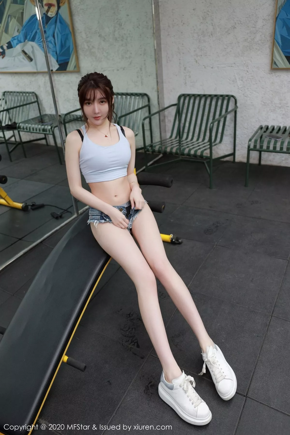 秀人集.com_[MFStar模范学院]Vol.354_嫩模薛琪琪sandy大理旅拍健身房齐逼牛仔裤撩人诱惑写真47P