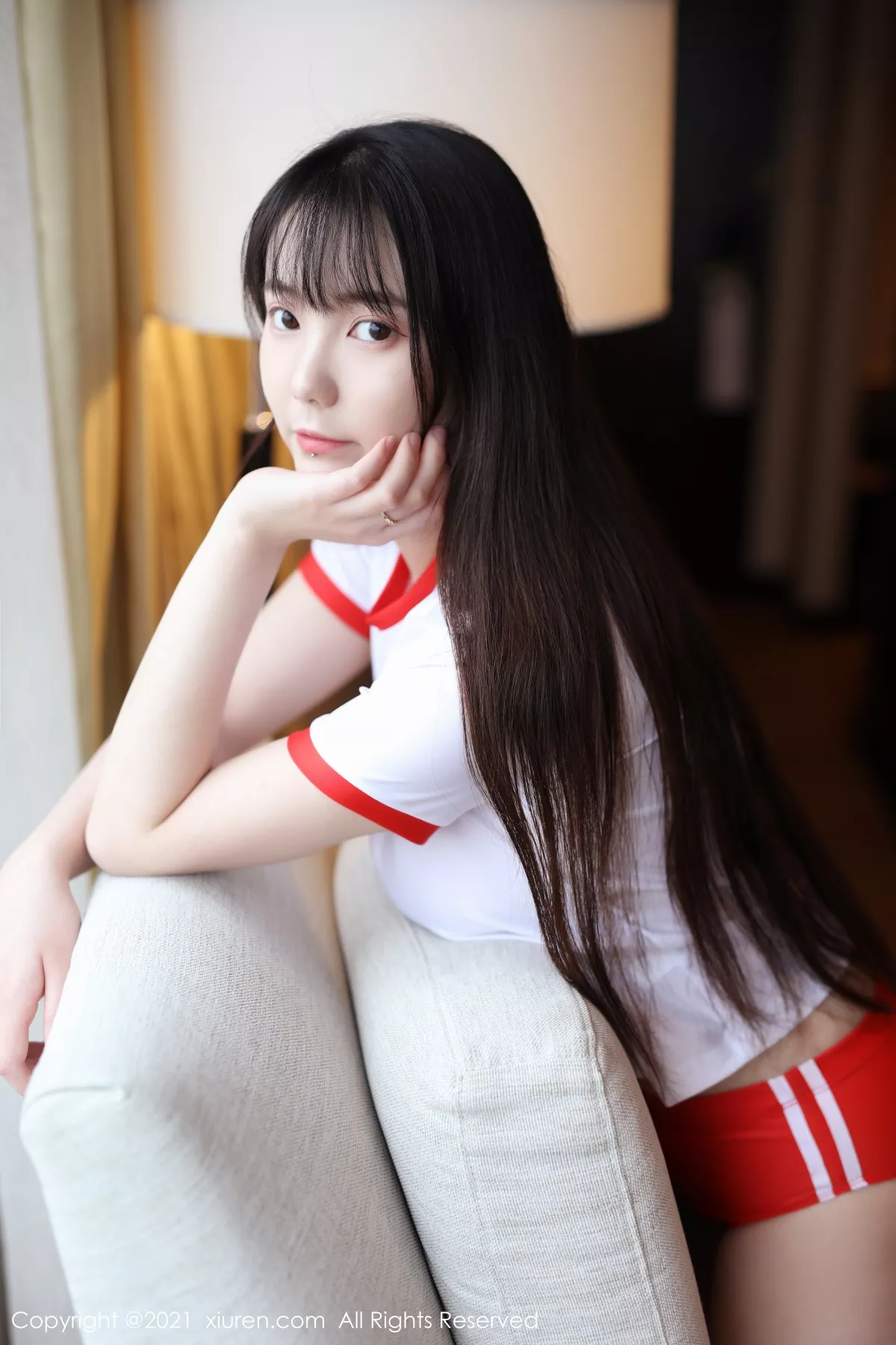 秀人集.com_[XiuRen秀人网]No.3178_嫩模揉揉肉肉私房经典JK制服配蕾丝袜半撩露豪乳翘臀诱惑写真47P