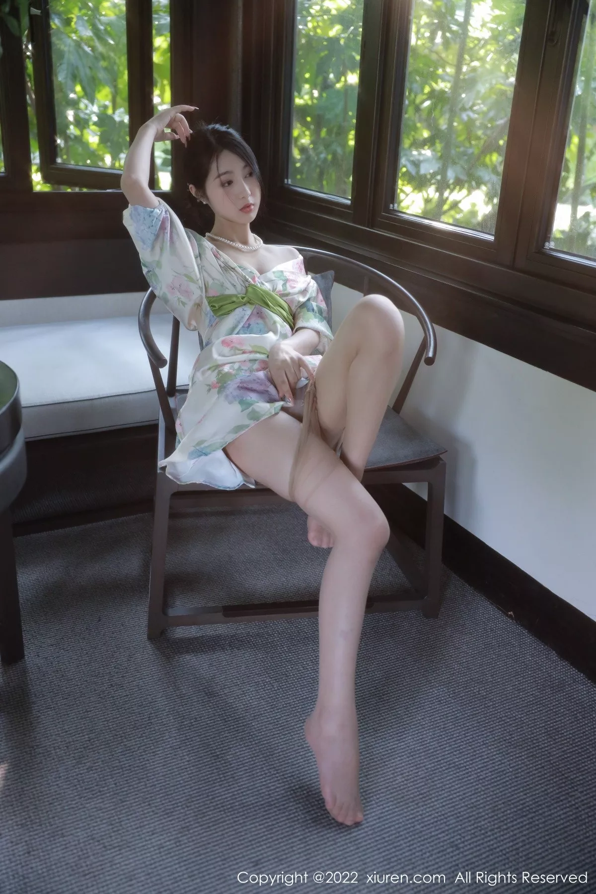 秀人集.com_[XiuRen秀人网]No.5514_模特谢晚晚性感白色带花纹长裙配原色丝袜秀完美身材诱惑写真111P