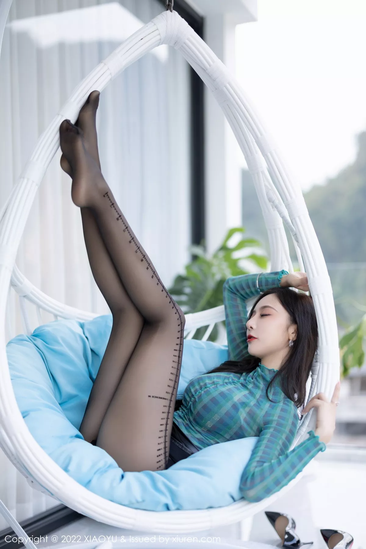 秀人集.com_[XiaoYu画语界]Vol.878_女神王馨瑶yanni杭州旅拍私房性感黑色内衣配超薄黑丝诱惑写真87P