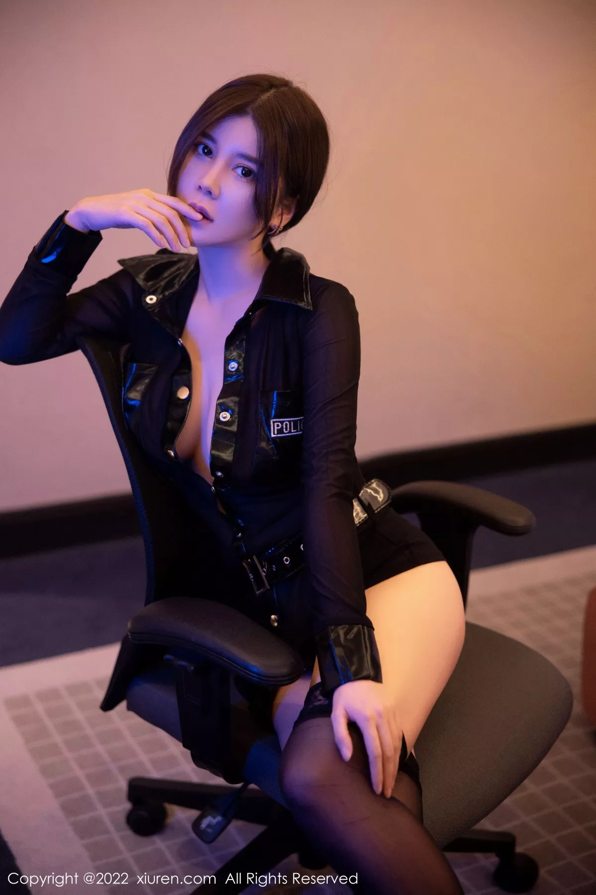 秀人集.com_[XiuRen秀人网]No.5750_模特周jojobaby性感黑色情趣警官制服露丁字裤秀翘臀诱惑写真78P