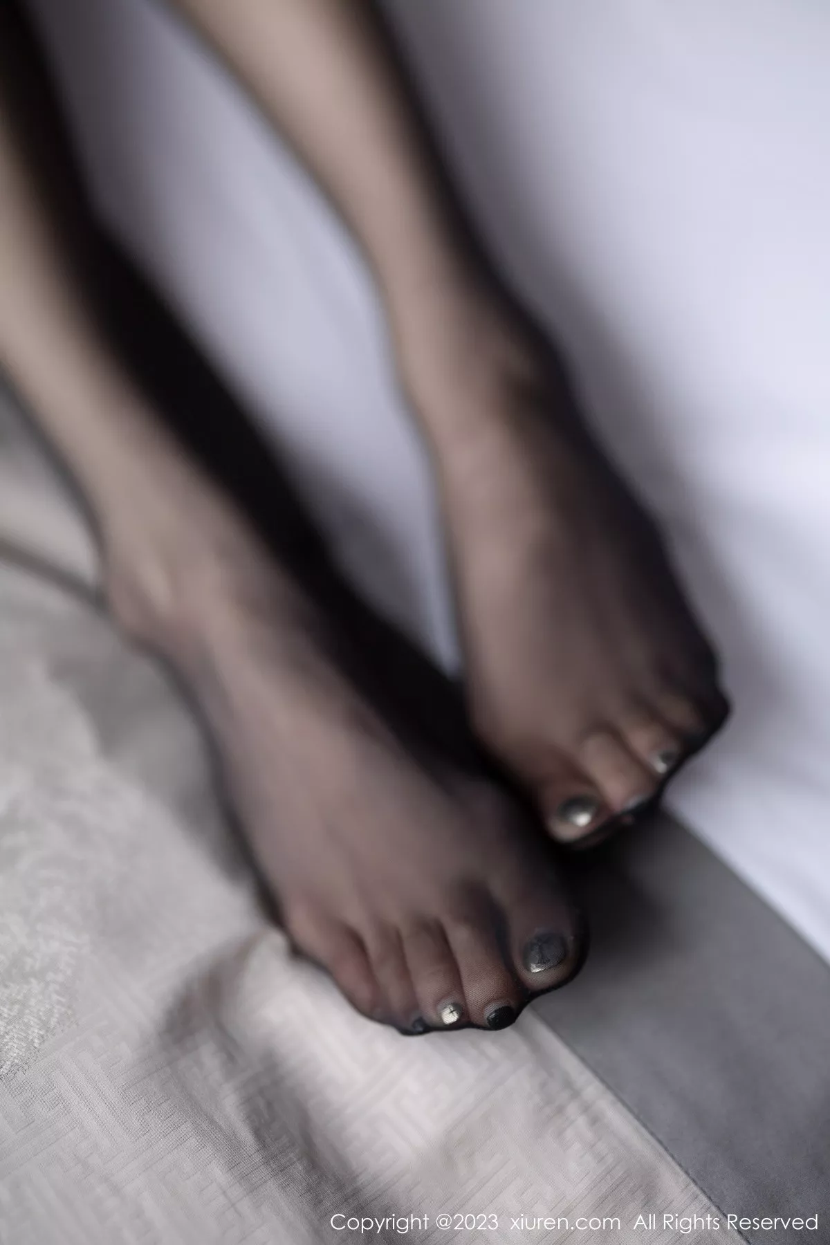 秀人集.com_[XiuRen秀人网]No.6194_模特程程程-海南岛旅拍半脱露红色蕾丝内衣配超薄黑丝诱惑写真81P