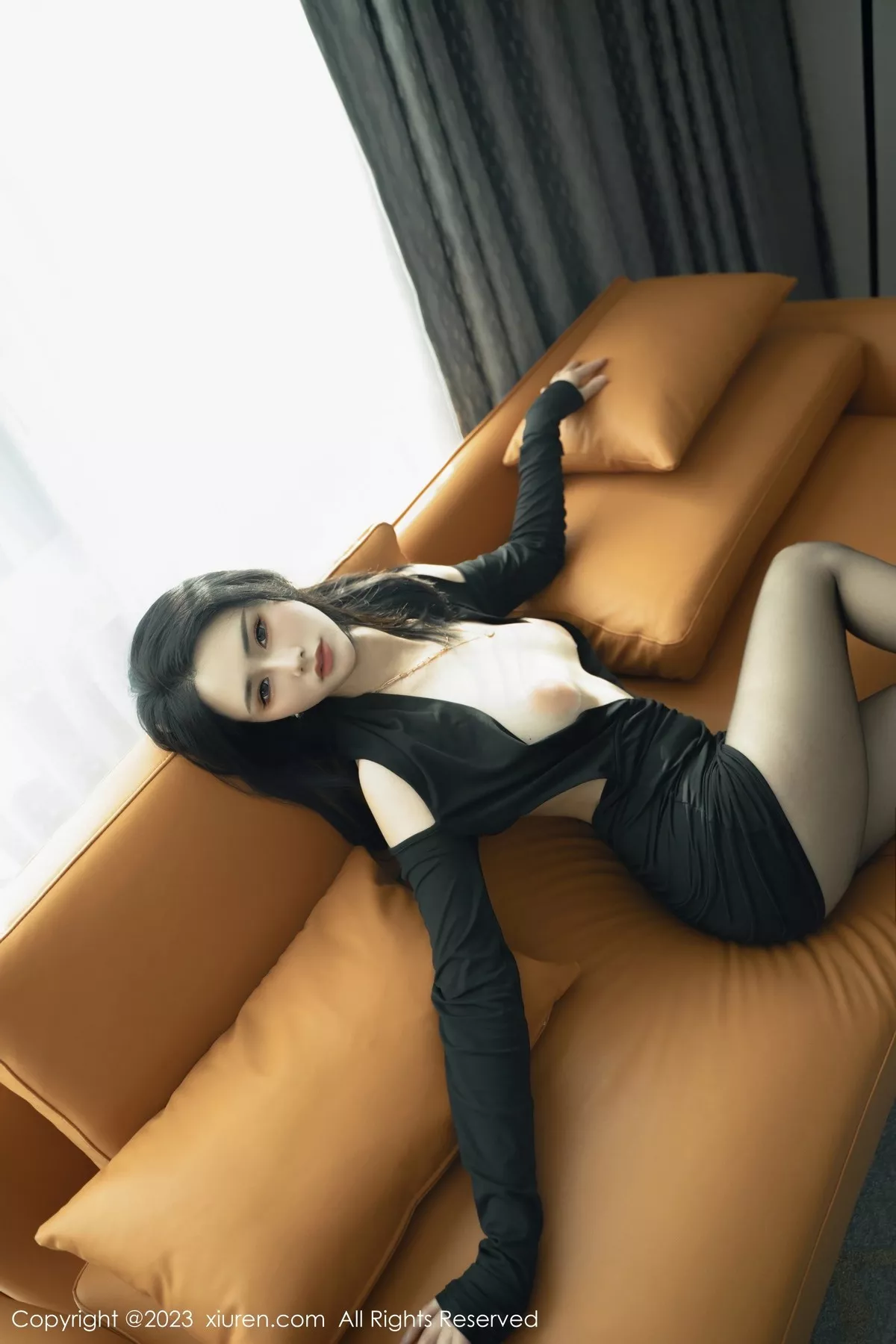 秀人集.com_[XiuRen秀人网]No.6385_模特艾希儿性感黑色开胸服饰配超薄无内黑丝秀曼妙身姿诱惑写真81P