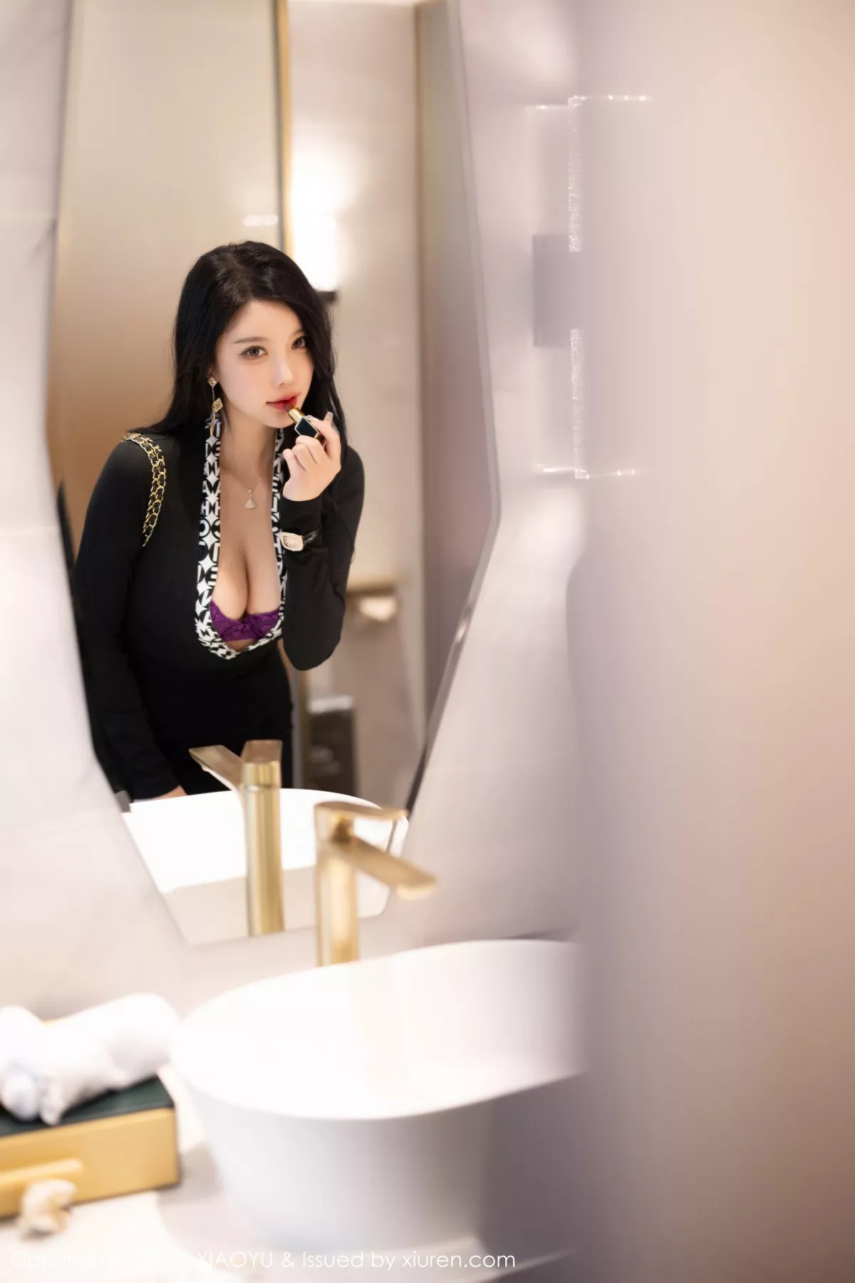 秀人集.com_[XiaoYu画语界]Vol.1160_女神杨晨晨Yome性感黑色连衣短裙露紫色蕾丝内衣完美诱惑写真92P