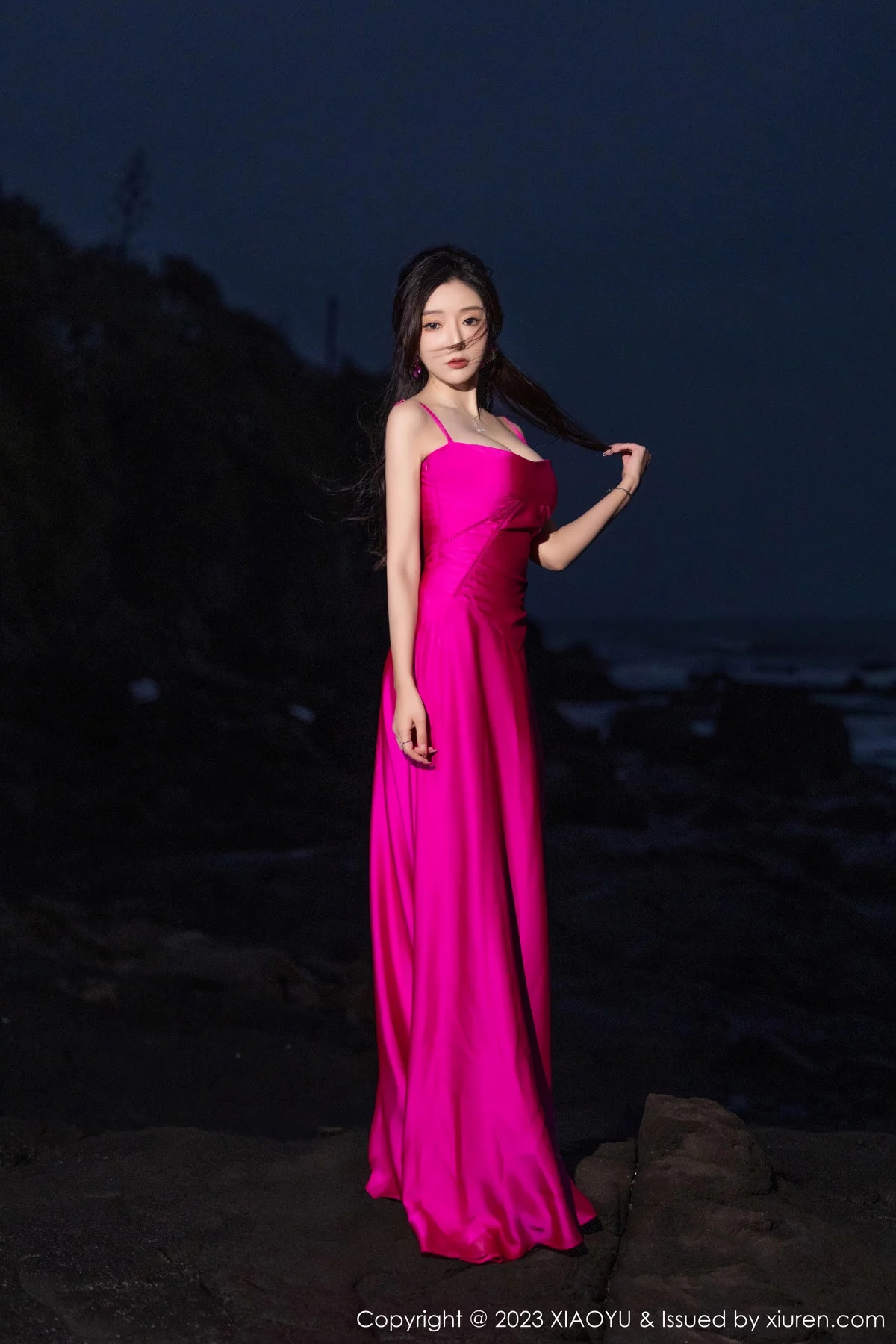 秀人集.com_[XiaoYu画语界]Vol.1174_女神王馨瑶yanni红色吊带连衣长裙+黑色蕾丝情趣服迷人诱惑写真84P