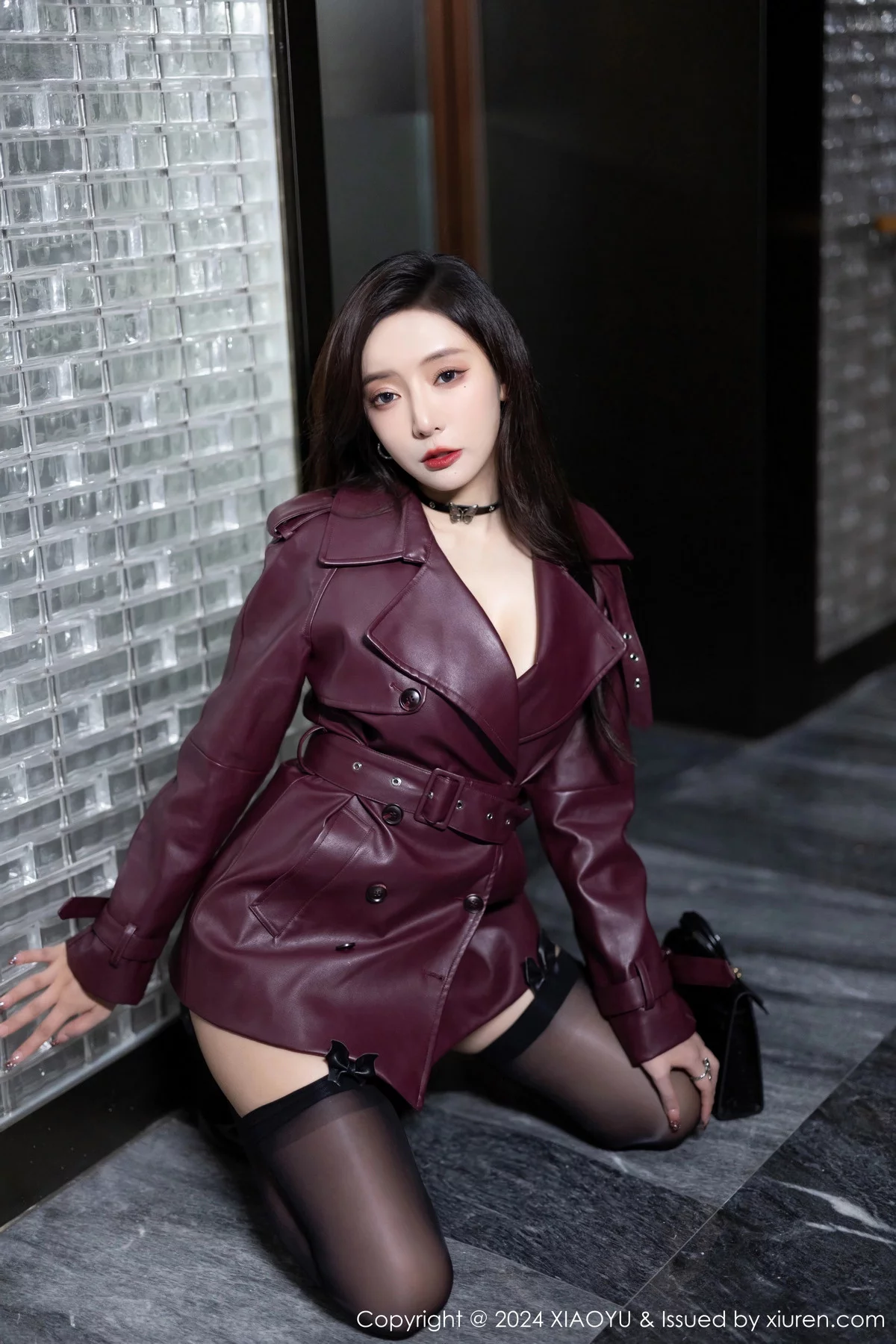 秀人集.com_[XiaoYu画语界]Vol.1177_女神王馨瑶yanni暗红皮衣露黑色蕾丝情趣服秀曼妙身姿诱惑写真83P