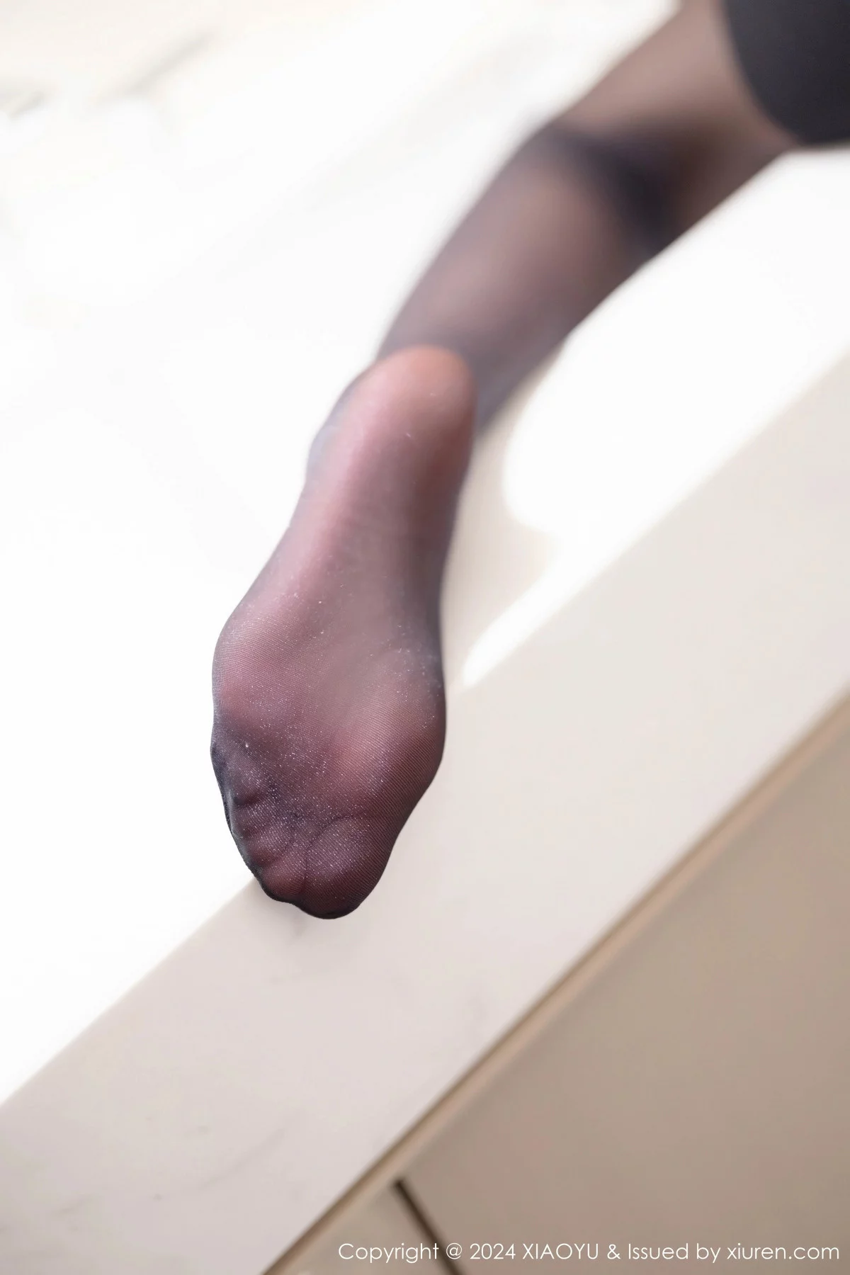 秀人集.com_[XiaoYu画语界]Vol.1179_女神杨晨晨Yome银色吊带长裙+黑色情趣服秀曼妙身姿诱惑写真85P