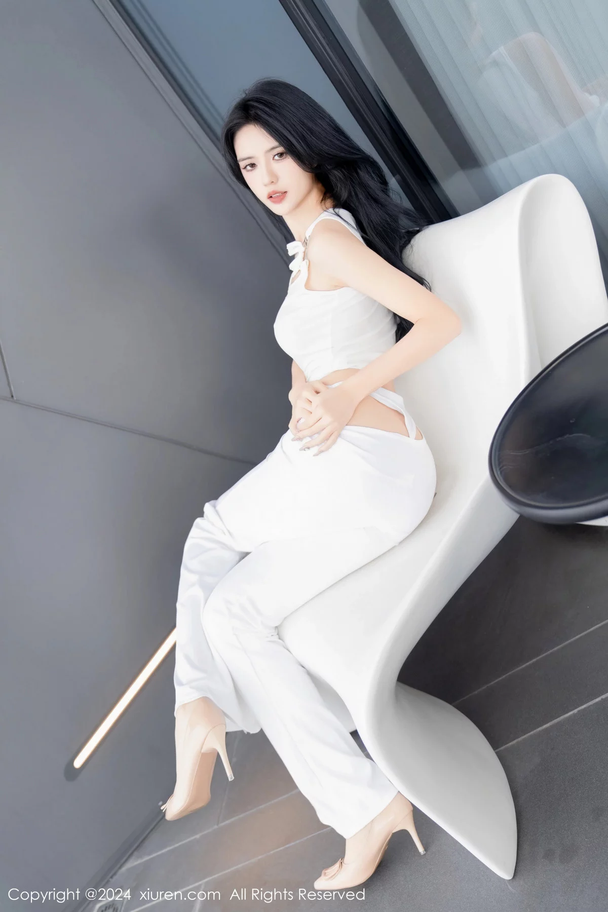 秀人集.com_[XiuRen秀人网]No.7937_模特浅浅Danny性感简约白色套装露白色内衣秀曼妙身姿诱惑写真82P