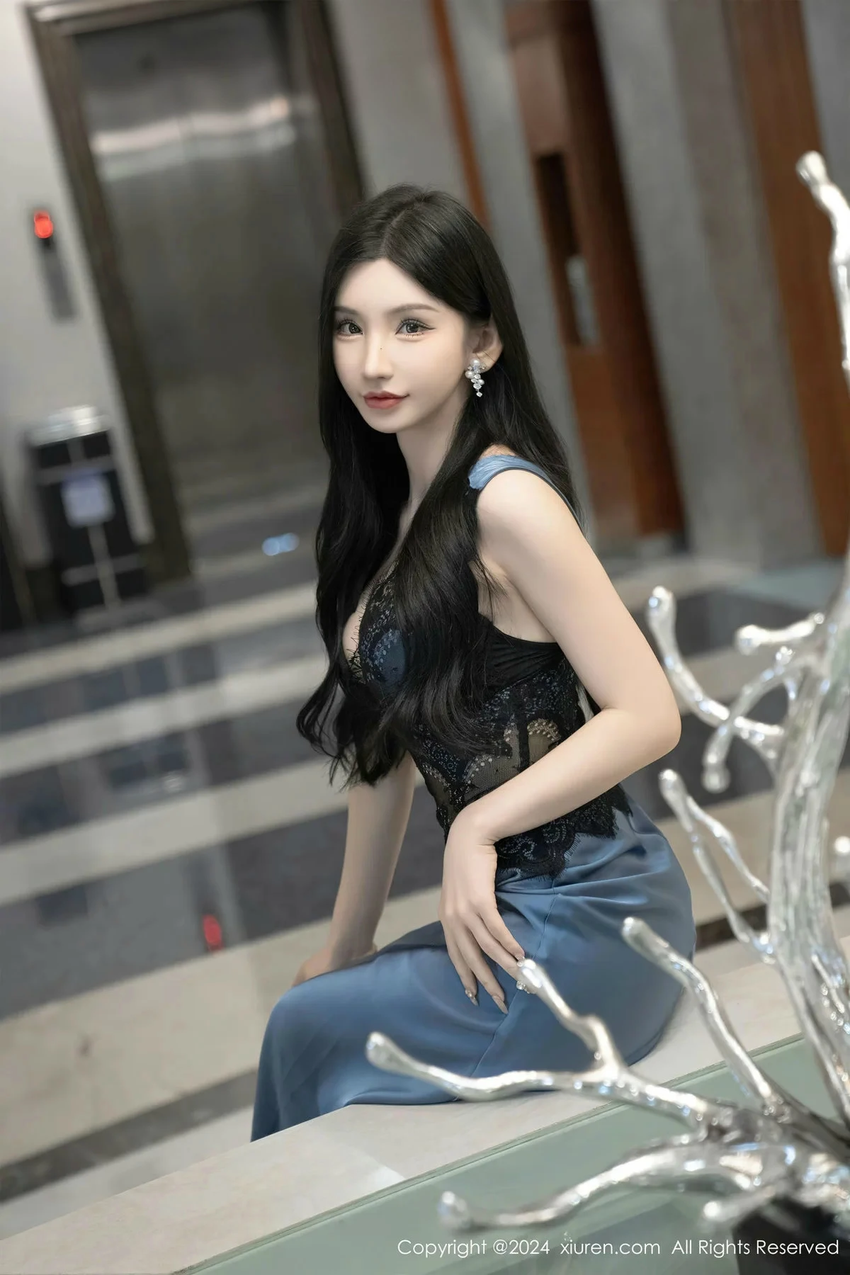 秀人集.com_[XiuRen秀人网]No.8242_女神周于希Sally性感蕾丝长裙+黑色薄纱连体衣秀完美身材诱惑写真115P