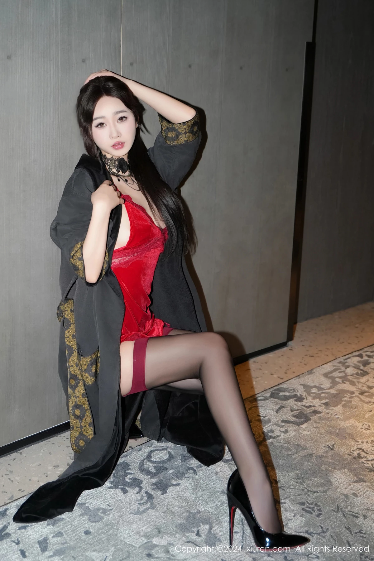 秀人集.com_[XiuRen秀人网]No.8547_模特软糖爱喝奶性感红色吊带短裙配黑丝吊袜秀曼妙身姿诱惑写真73P