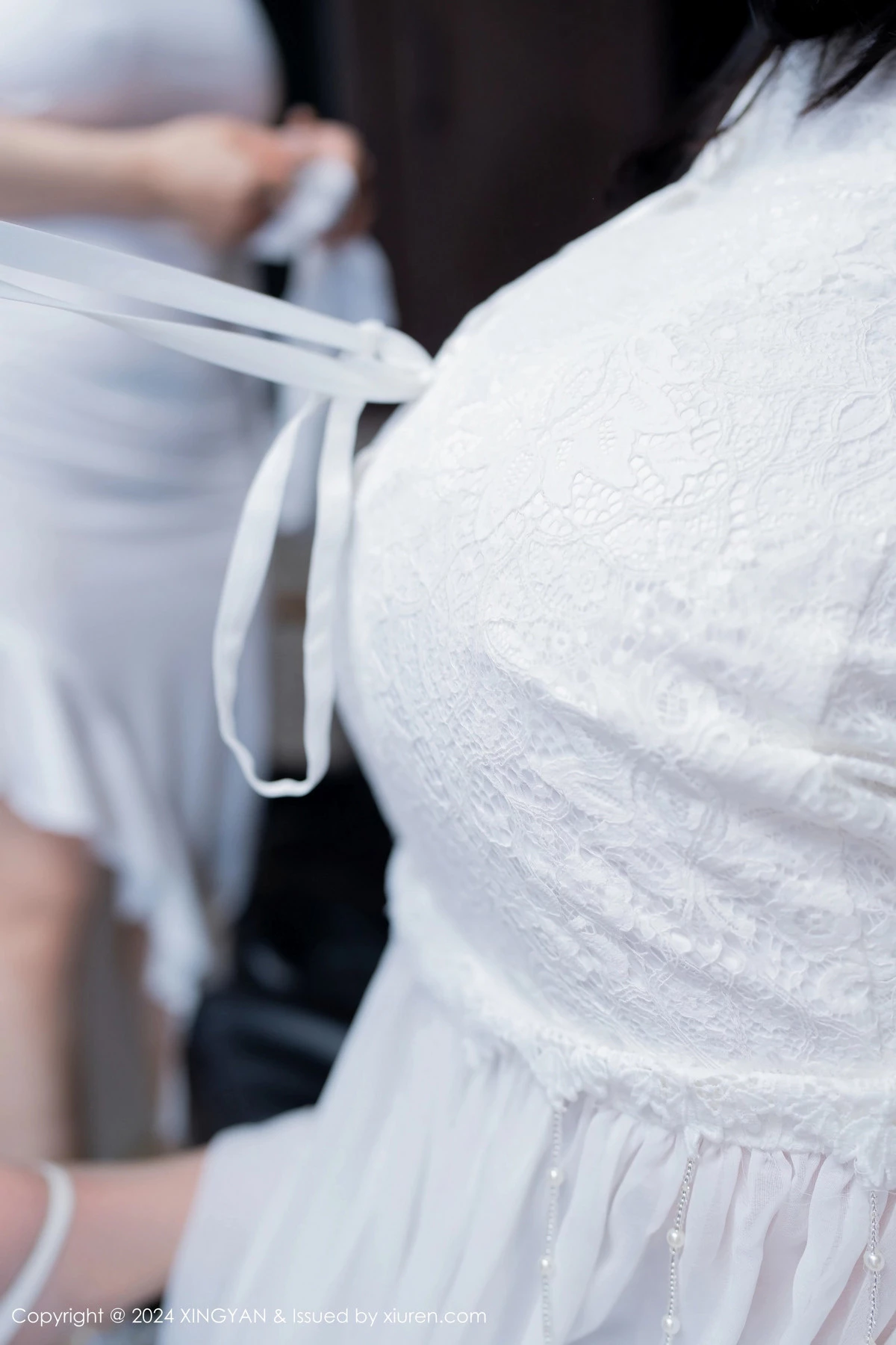 秀人集.com_[XINGYAN星颜社]VOL.261_模特合集女神林幼一＆潘思沁性感白色连衣裙秀丰满身材诱惑写真82P