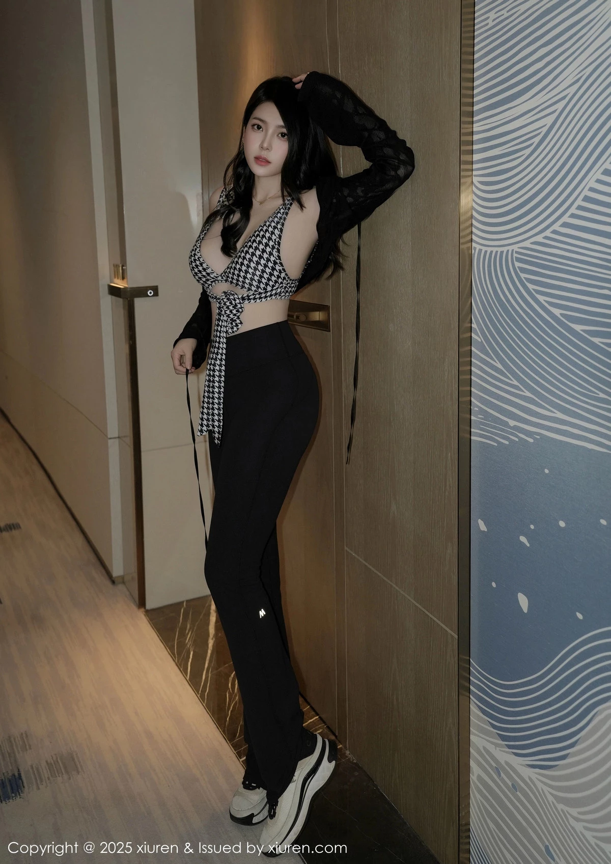 秀人集.com_[XiuRen秀人网]No.9883_模特白茹雪abby性感黑色露肩连衣短裙秀丰腴身材完美诱惑写真69P