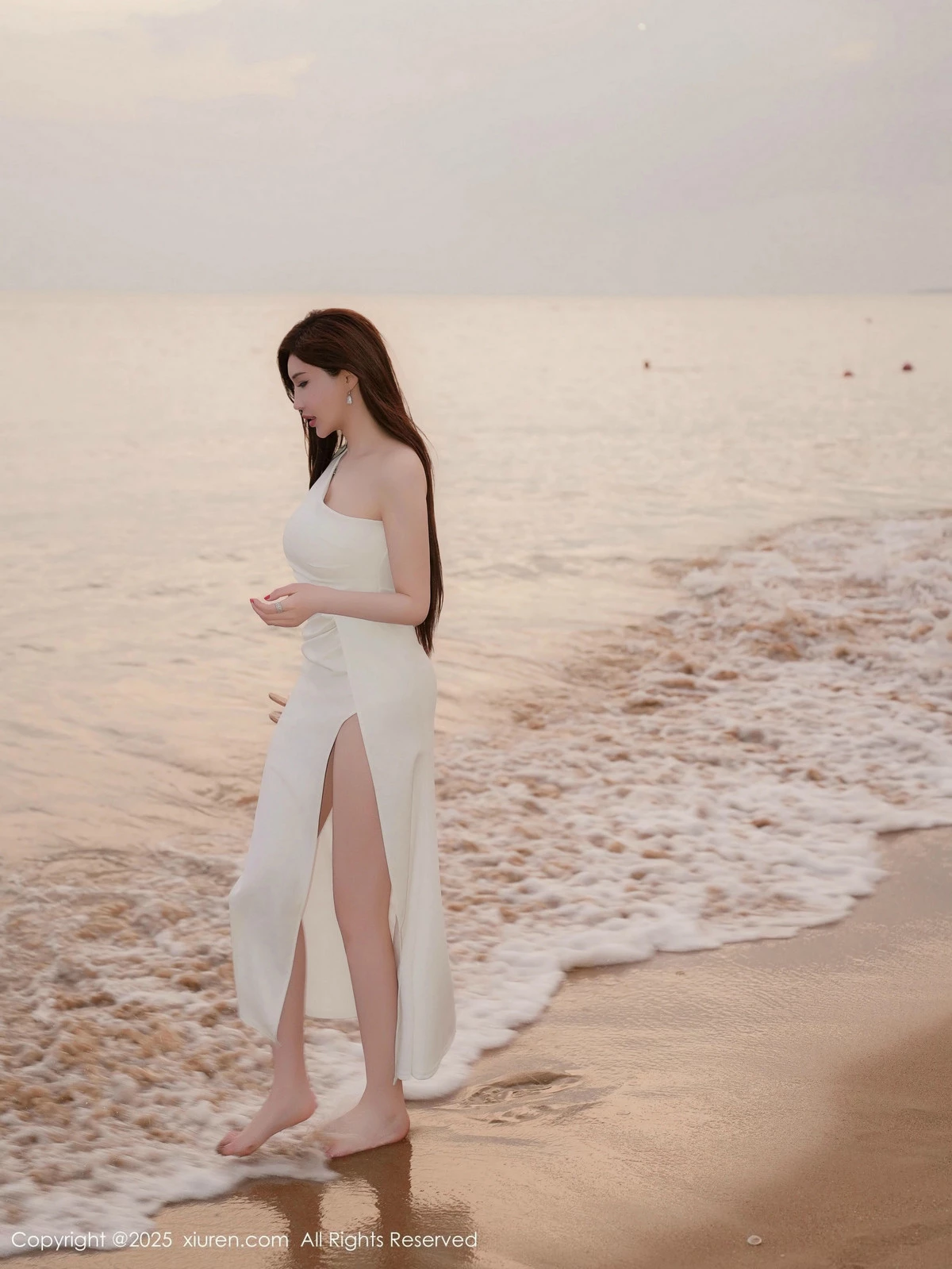 秀人集.com_[XiuRen秀人网]No.9782_女神Carol周妍希浴室场景白色礼服配超薄肉丝秀丰满身材诱惑写真47P