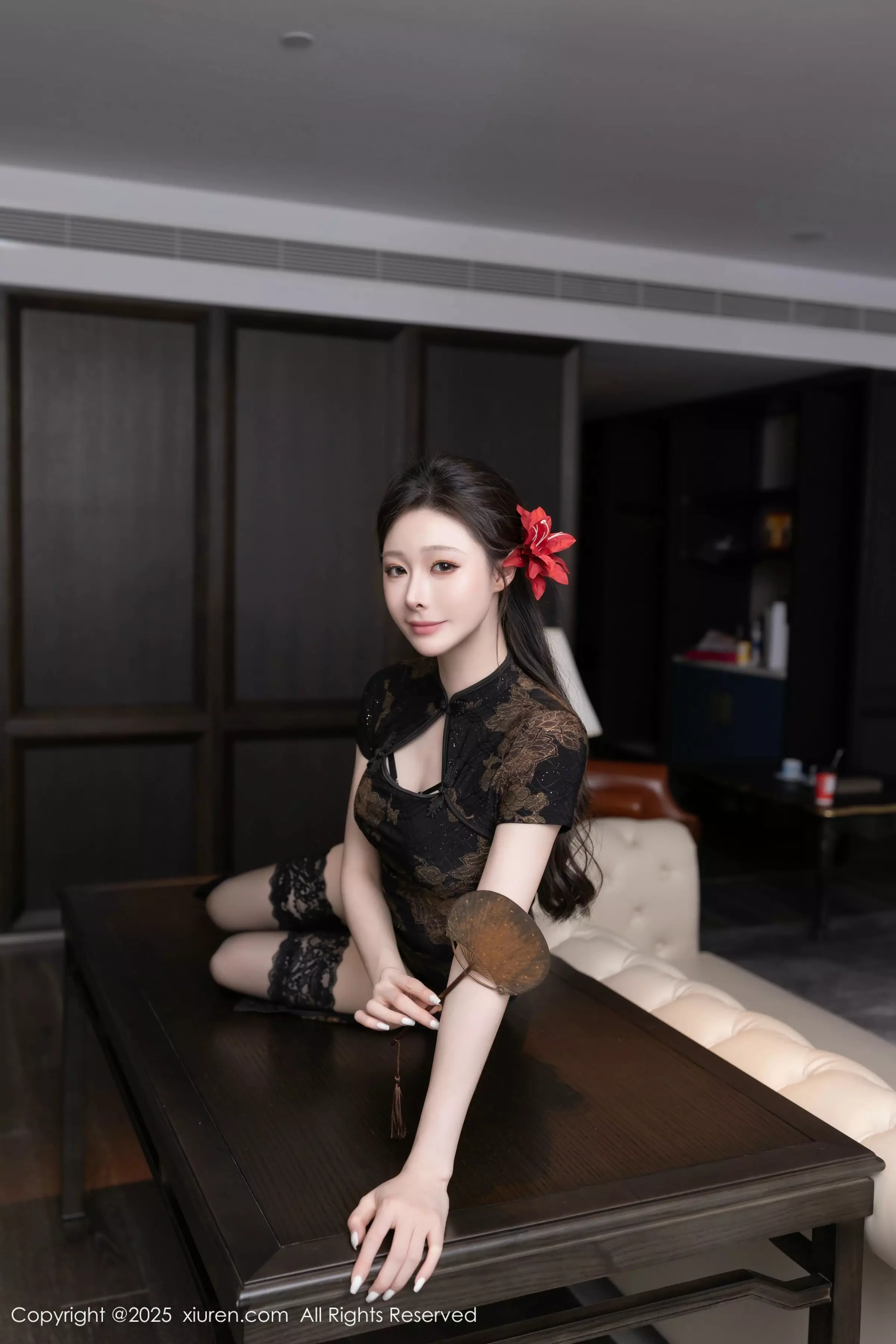 秀人集.com_[XiuRen秀人网]No.10323_模特小逗逗性感黑色古风服饰配黑色丝袜秀曼妙身姿完美诱惑写真80P