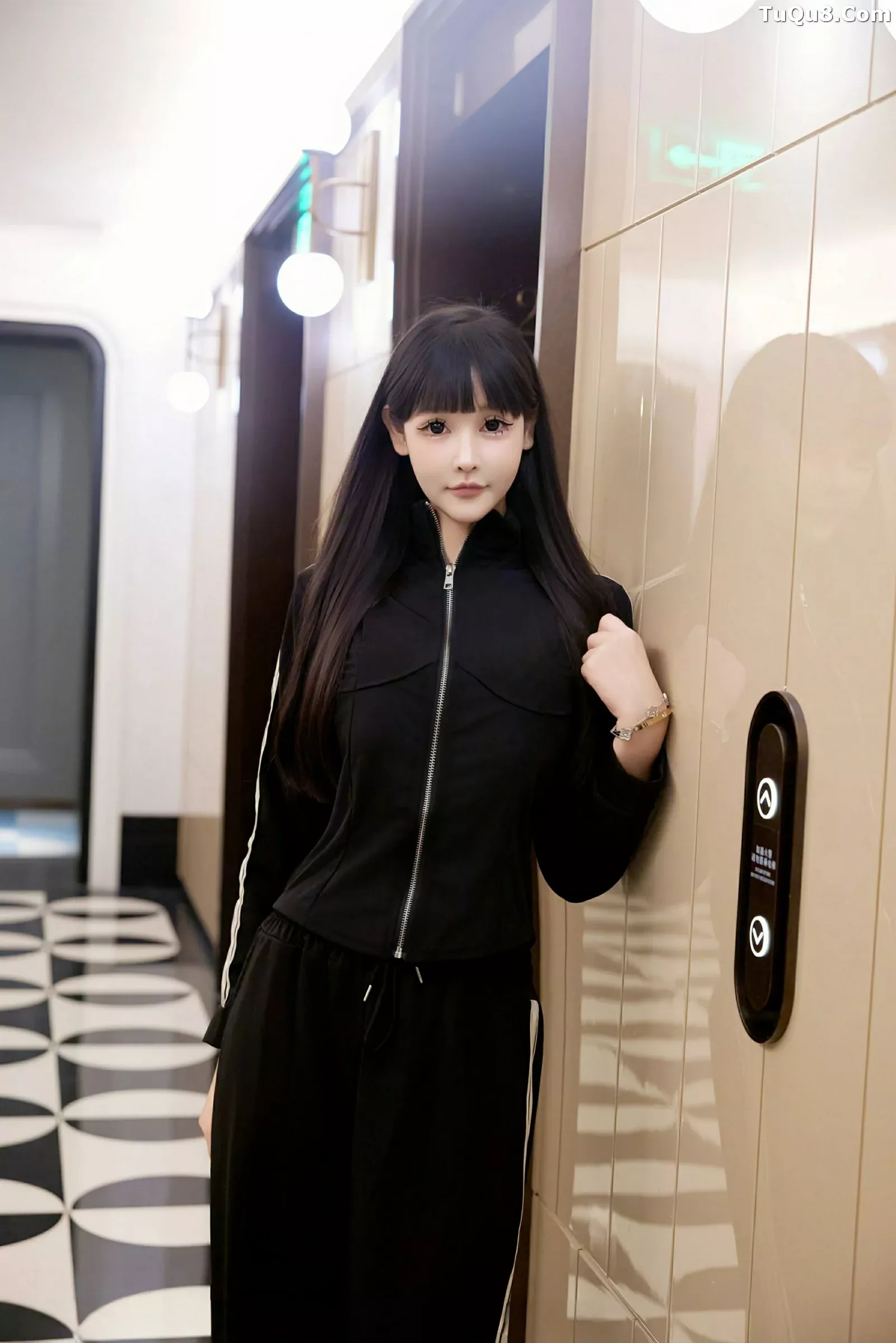 秀人集.com_[XiuRen秀人网]No.10482_模特智恩baby性感黑色情趣内衣配超薄黑丝秀丰腴身材诱惑写真75P