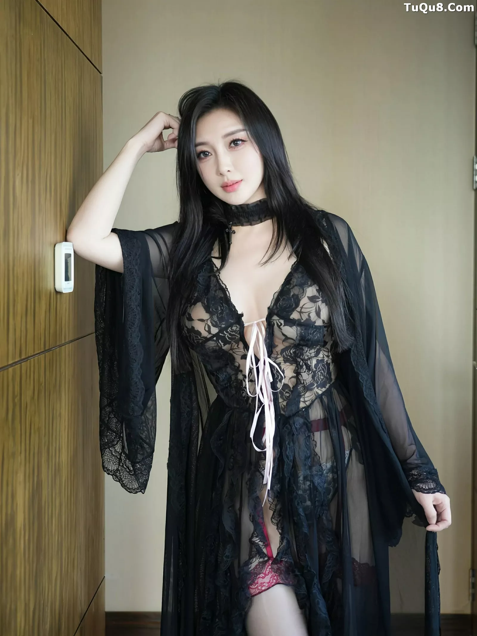 秀人集.com_[XiuRen秀人网]No.10490_模特苏一诺性感黑色睡袍露蕾丝内衣配黑丝袜秀丰满身材诱惑写真80P