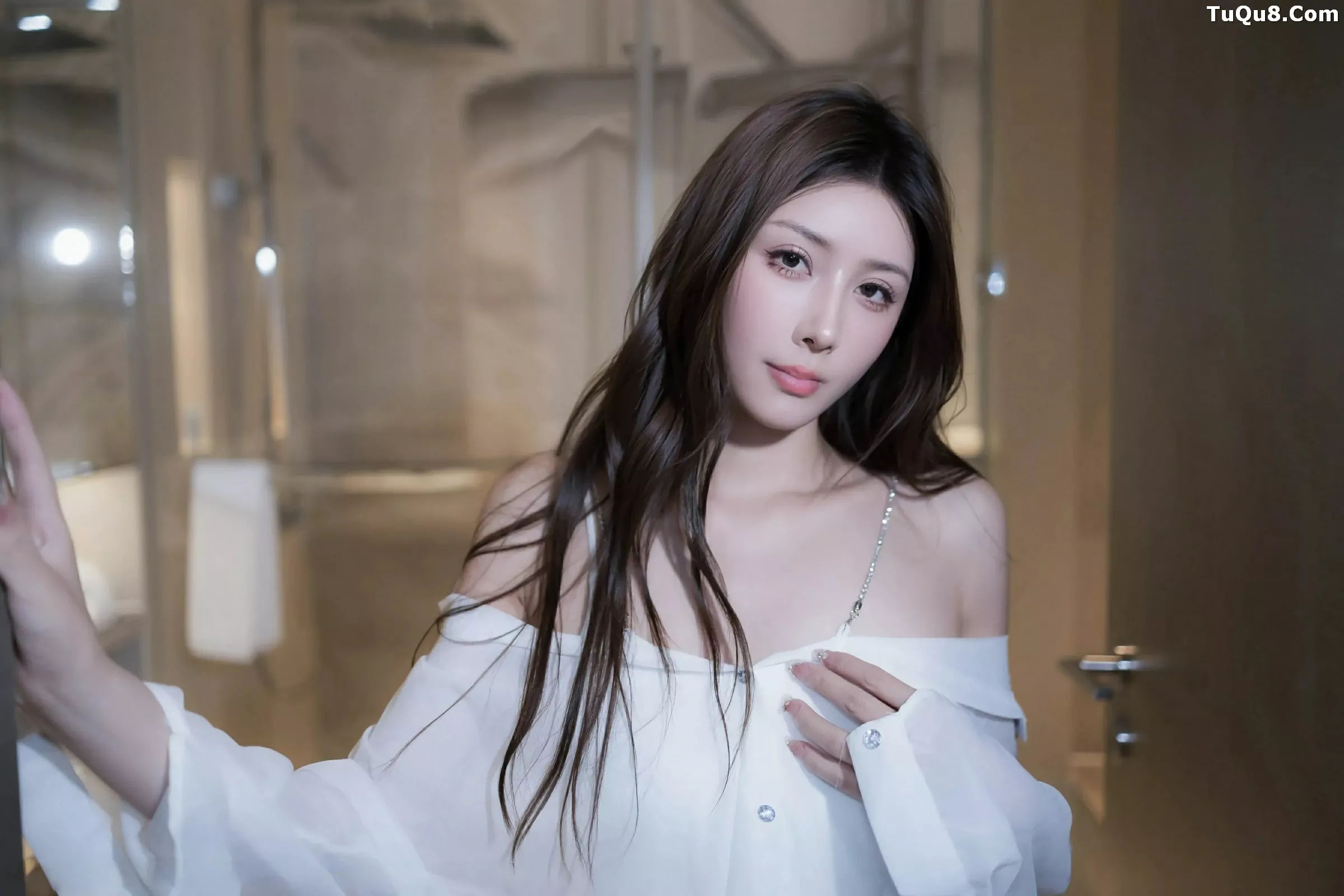 秀人集.com_[XiuRen秀人网]No.10502_模特悦兮浴室场景性感白T衬衫配超薄肉丝湿身秀惹火身材诱惑写真68P