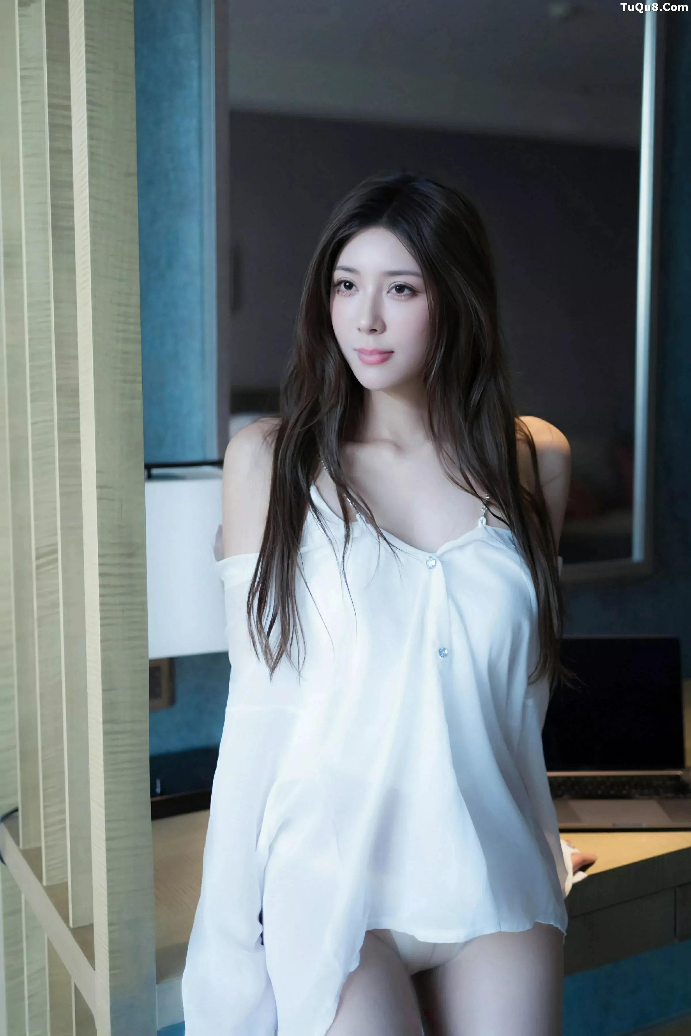 秀人集.com_[XiuRen秀人网]No.10502_模特悦兮浴室场景性感白T衬衫配超薄肉丝湿身秀惹火身材诱惑写真68P