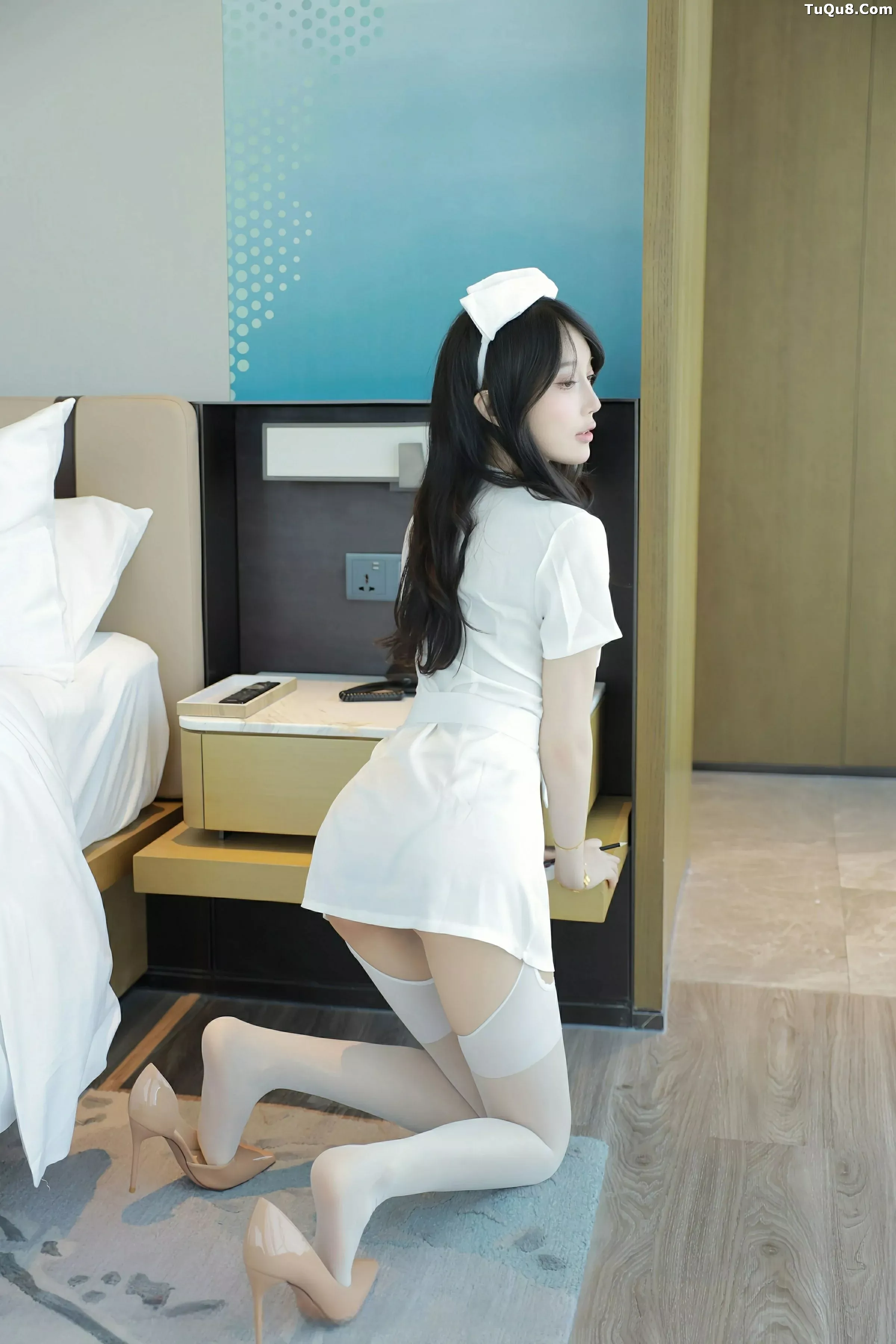 秀人集.com_[XiuRen秀人网]No.10507_模特玥儿玥er性感白色护士制服配白丝吊袜秀曼妙身姿诱惑写真72P