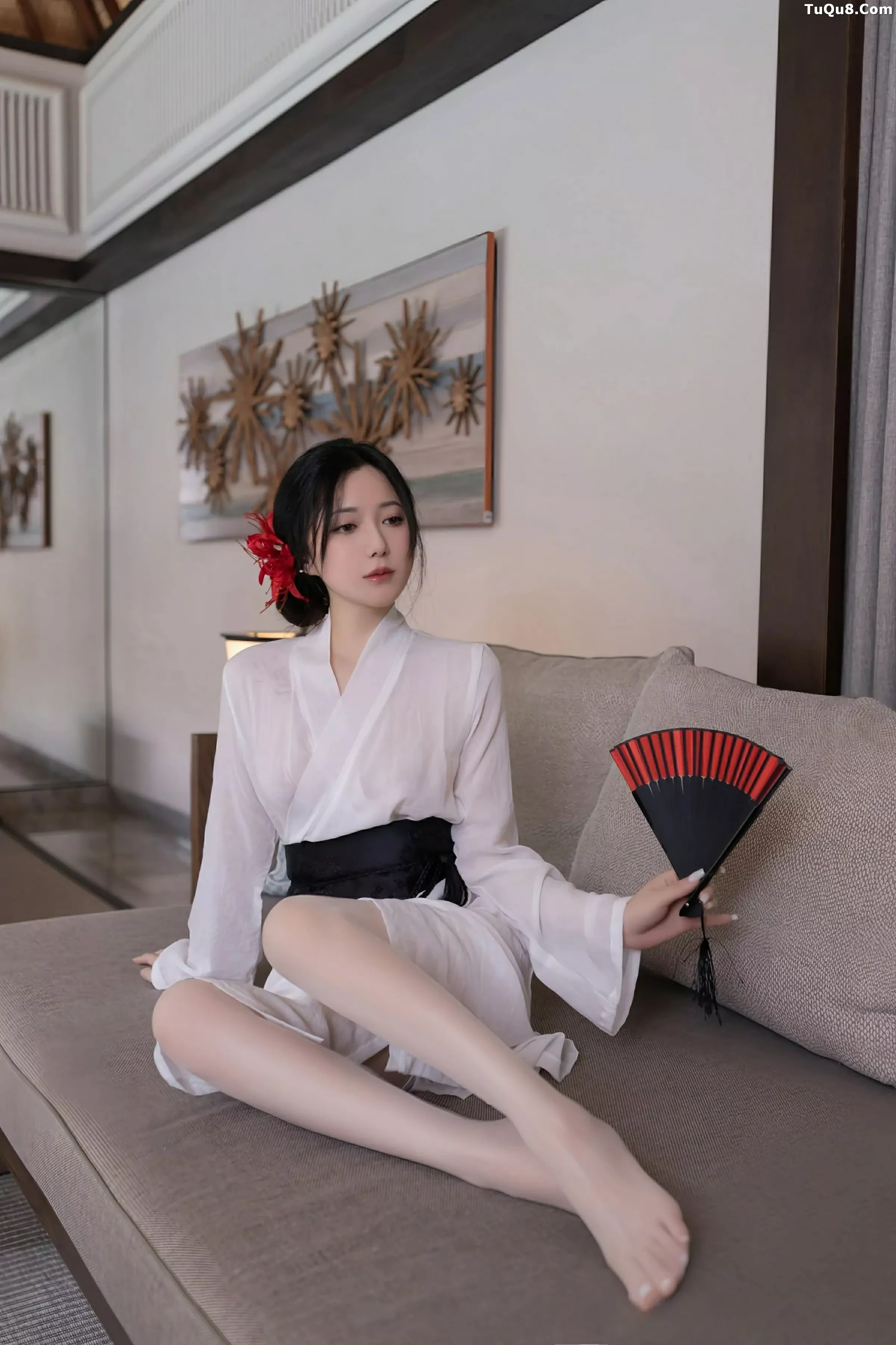 秀人集.com_[XiuRen秀人网]No.10514_模特鱼子酱Fish性感白色薄透服饰配白色丝袜秀曼妙身材诱惑写真80P