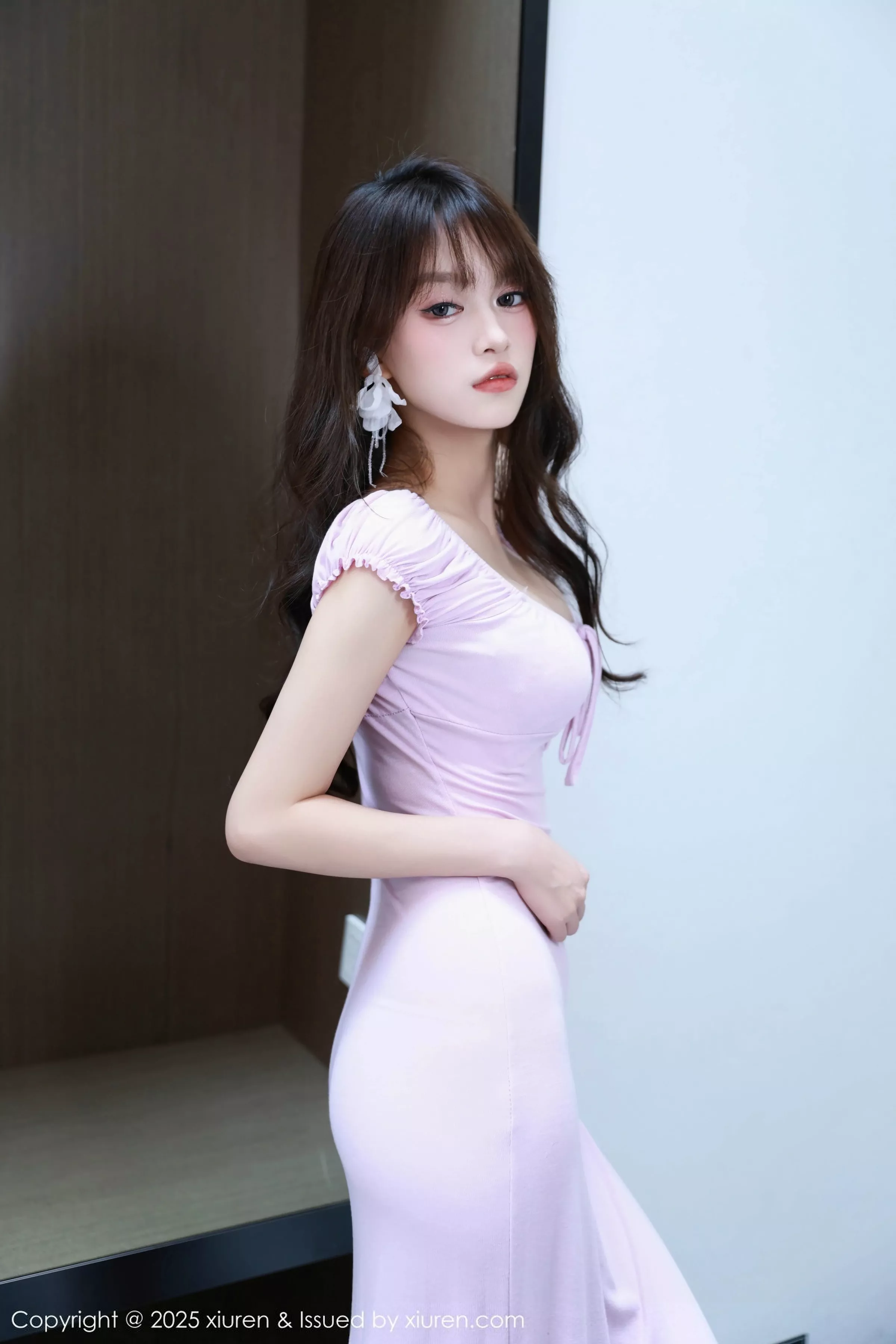 秀人集.com_[XiuRen秀人网]No.10532_模特糯咪性感紫色连衣长裙配超薄无内肉丝秀曼妙身材诱惑写真79P