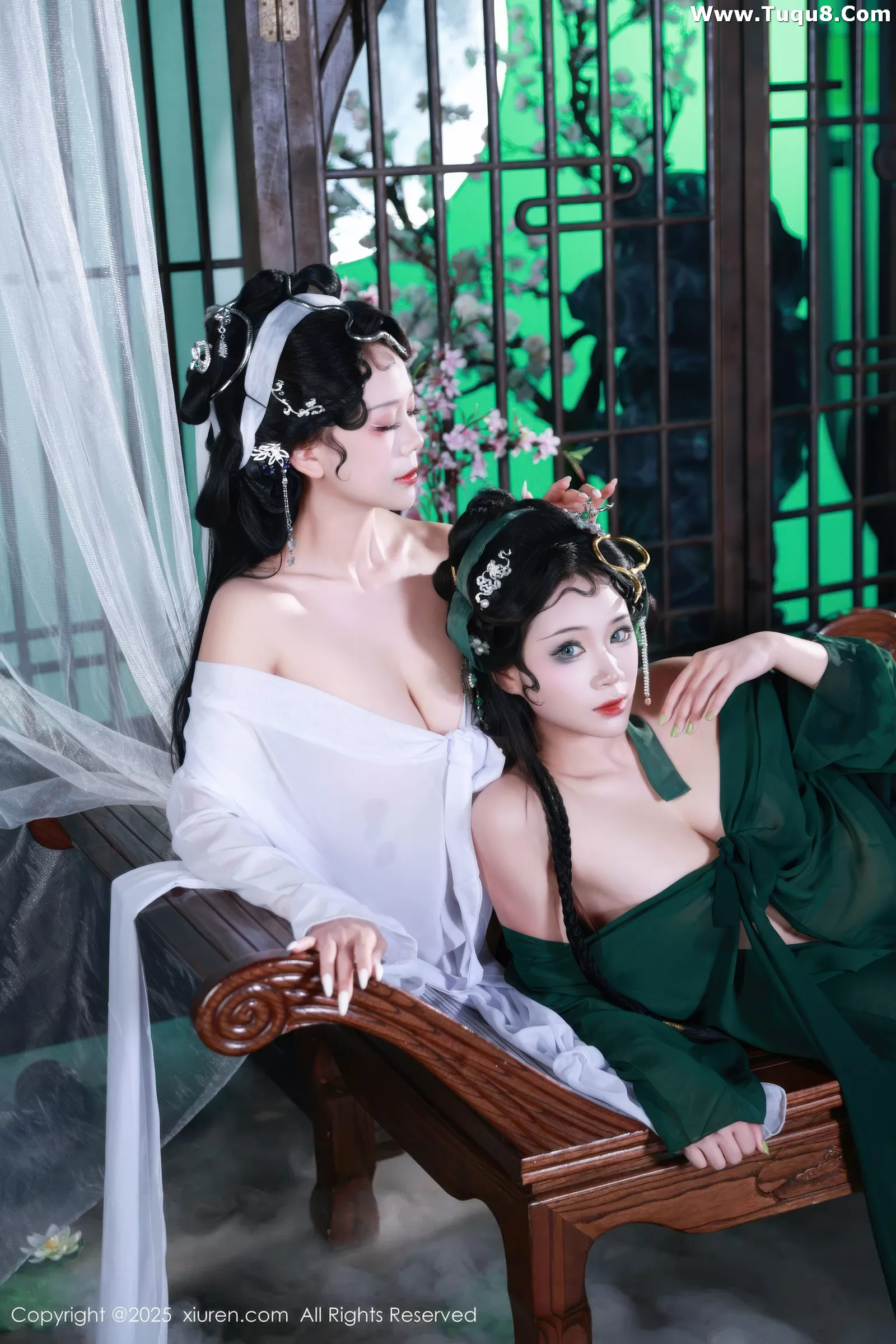 秀人集.com_[XiuRen秀人网]No.10561_模特南乔古风场景青蛇装扮性感低胸服饰秀完美身材诱惑写真88P