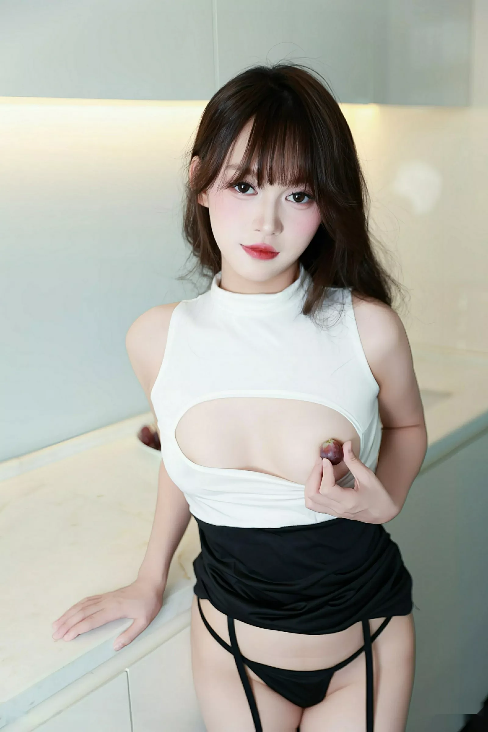 秀人集.com_[XiuRen秀人网]No.10590_模特糯咪性感黑色情趣服饰配超薄肉丝秀完美身材迷人诱惑写真80P