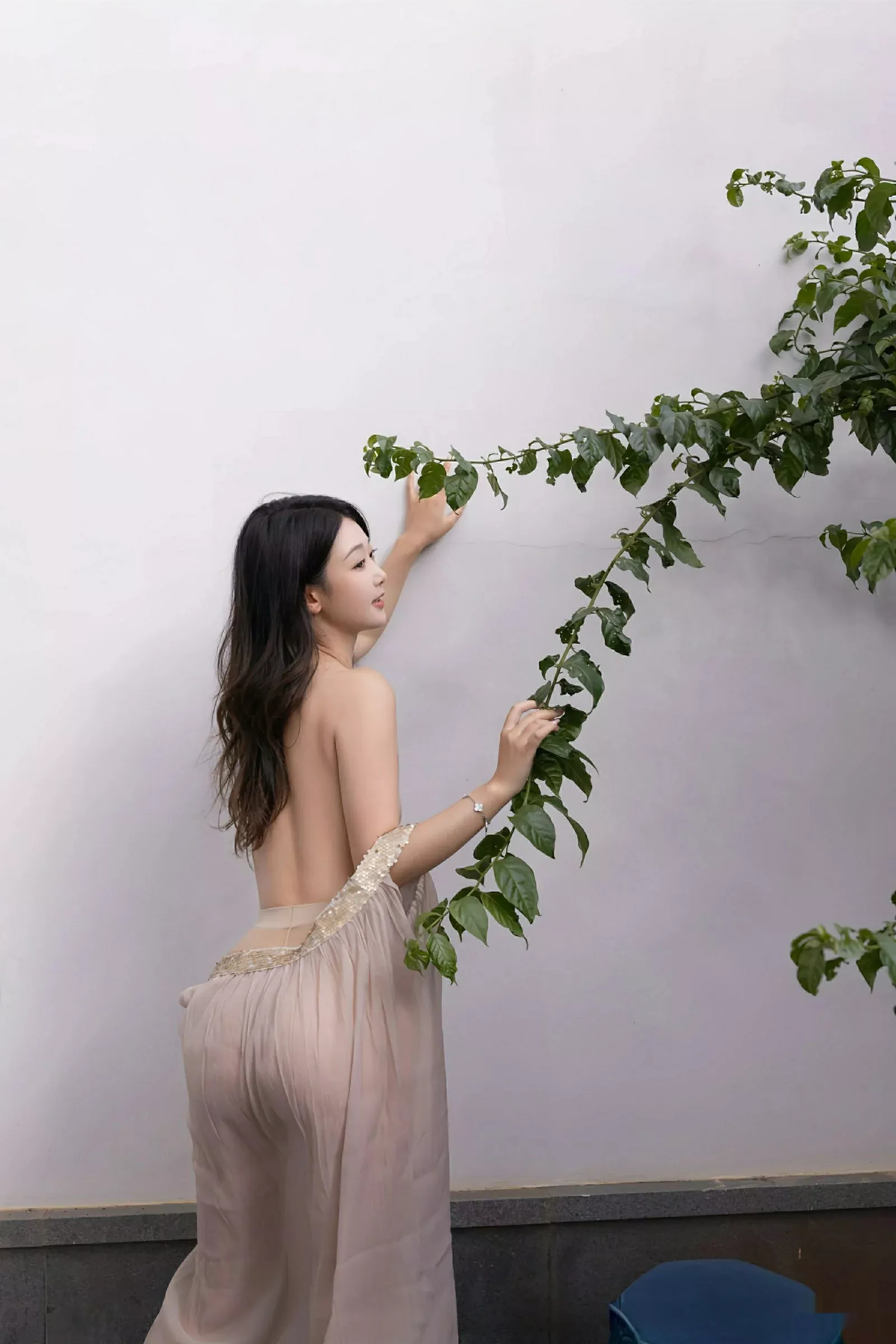 秀人集.com_[XiuRen秀人网]No.10619_模特唐安琪性感浅色薄纱服饰配超薄肉丝秀曼妙身姿完美诱惑写真81P