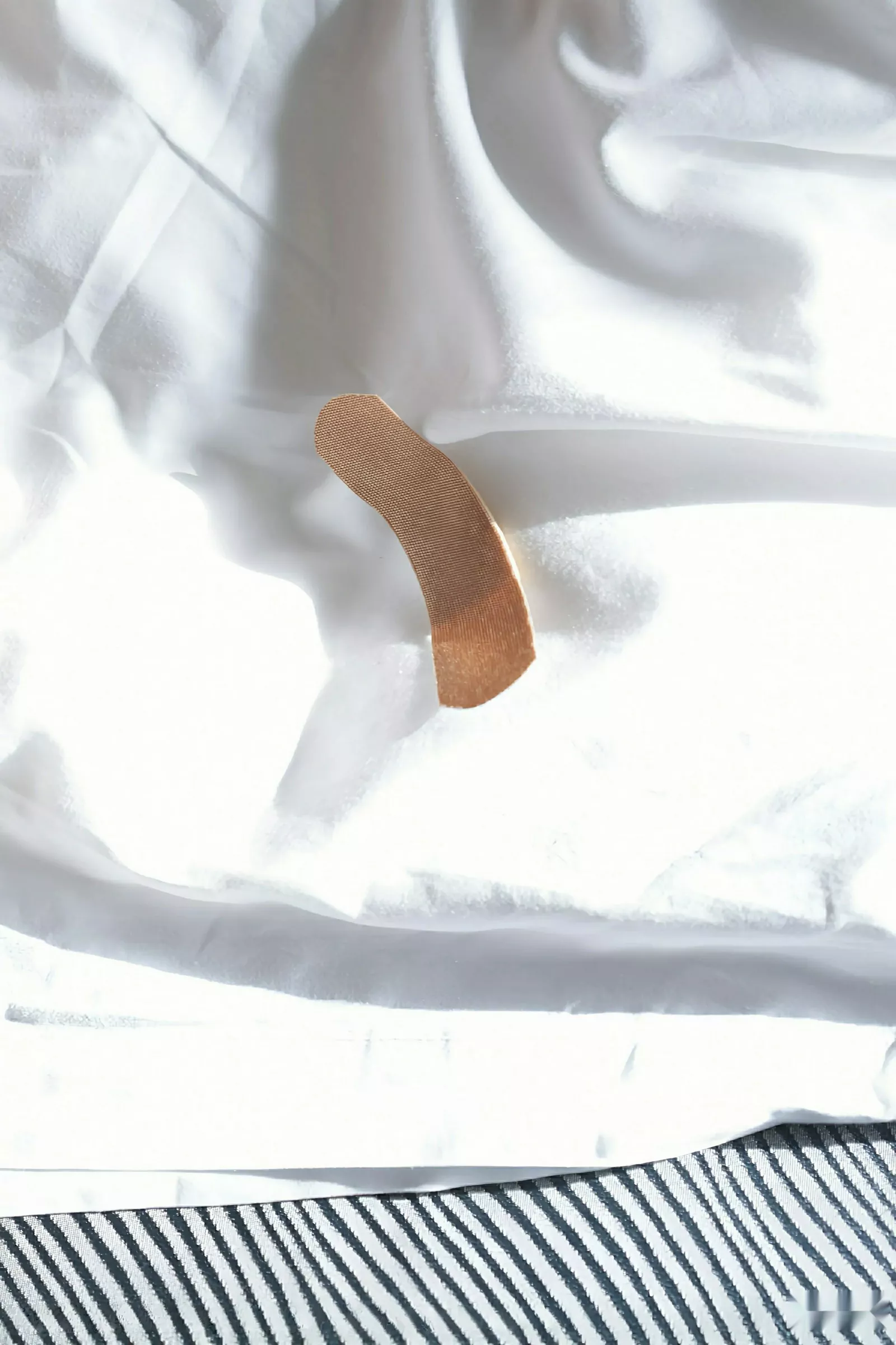 秀人集.com_[XiuRen秀人网]No.10587_女神妲己_Toxic性感彩色镂空情趣服饰配超薄肉丝秀翘臀诱惑写真70P