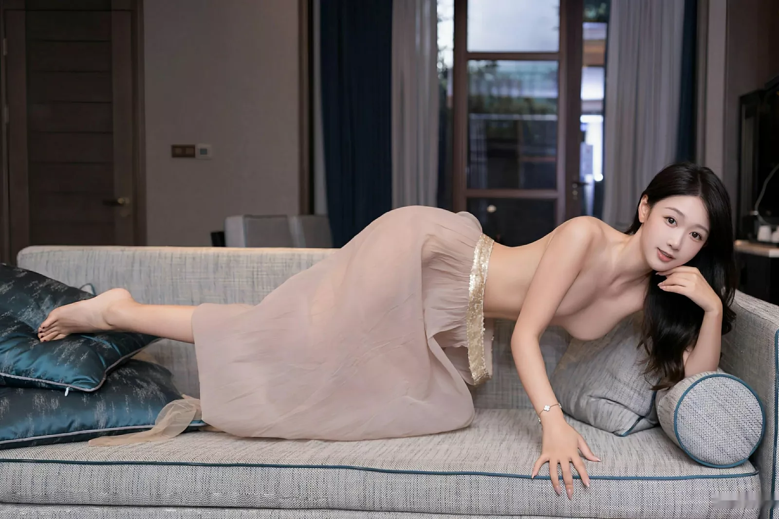 秀人集.com_[XiuRen秀人网]No.10619_模特唐安琪性感浅色薄纱服饰配超薄肉丝秀曼妙身姿完美诱惑写真81P