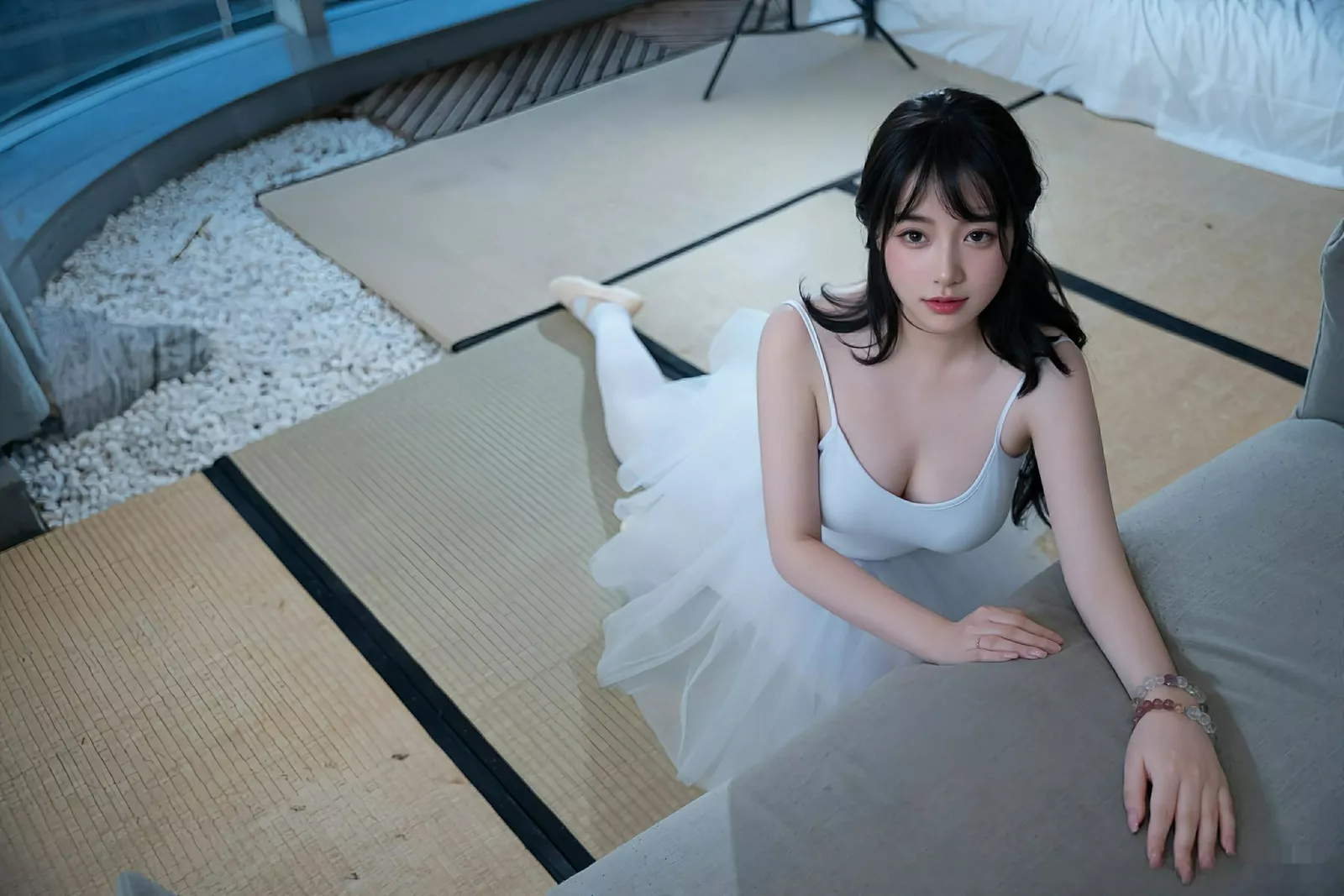 秀人集.com_[XiuRen秀人网]No.10575_模特软情性感白色芭蕾短裙配白色丝袜秀曼妙身姿完美诱惑写真78P