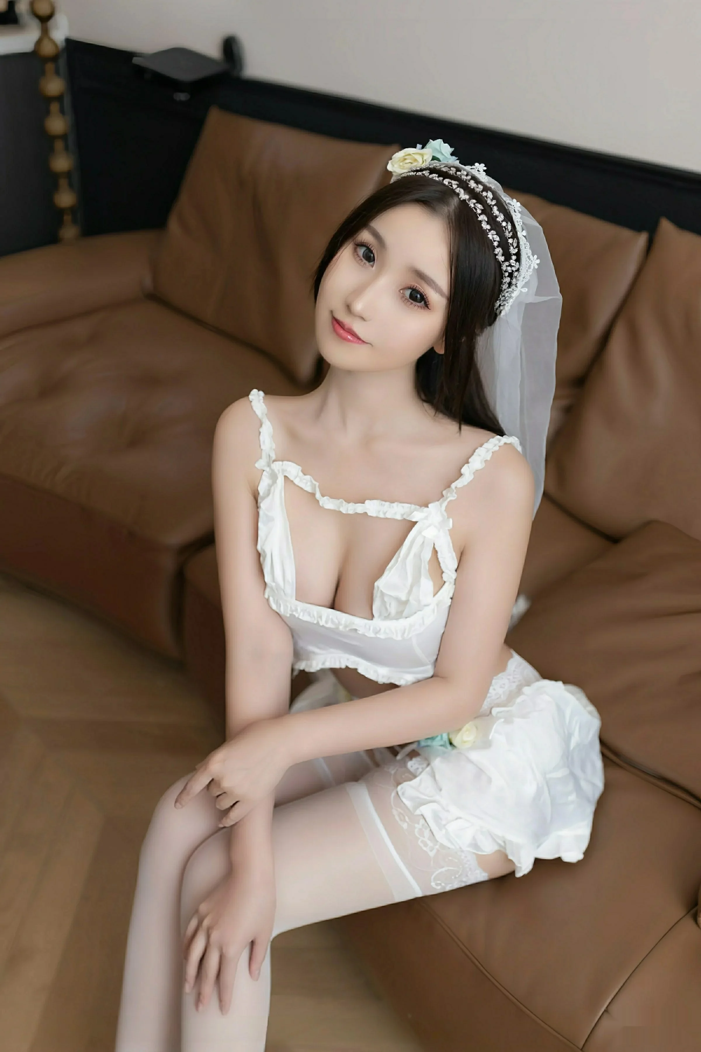 秀人集.com_[XiuRen秀人网]No.10644_模特杏子Yada性感白色情趣内衣配白色丝袜秀曼妙身姿诱惑写真83P