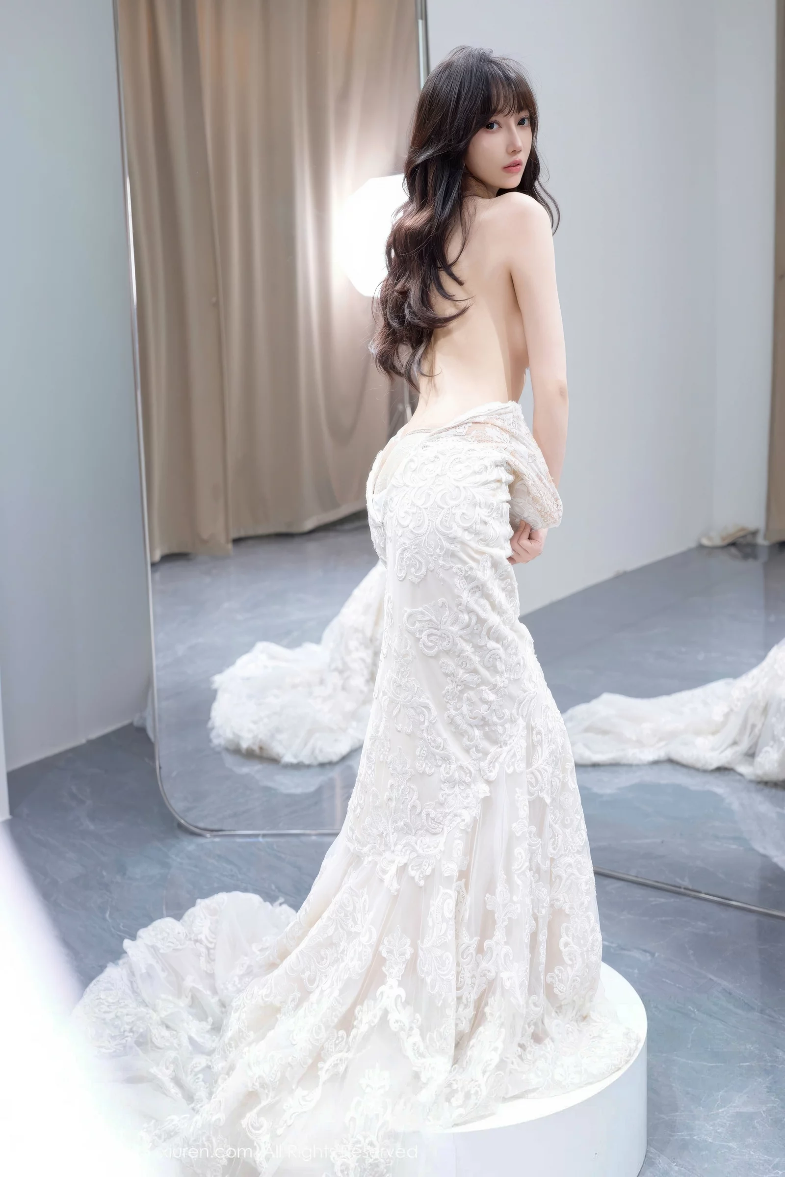 秀人集.com_[XiuRen秀人网]No.10663_模特玥儿玥er私房性感白色婚纱礼裙秀完美身材迷人诱惑写真58P