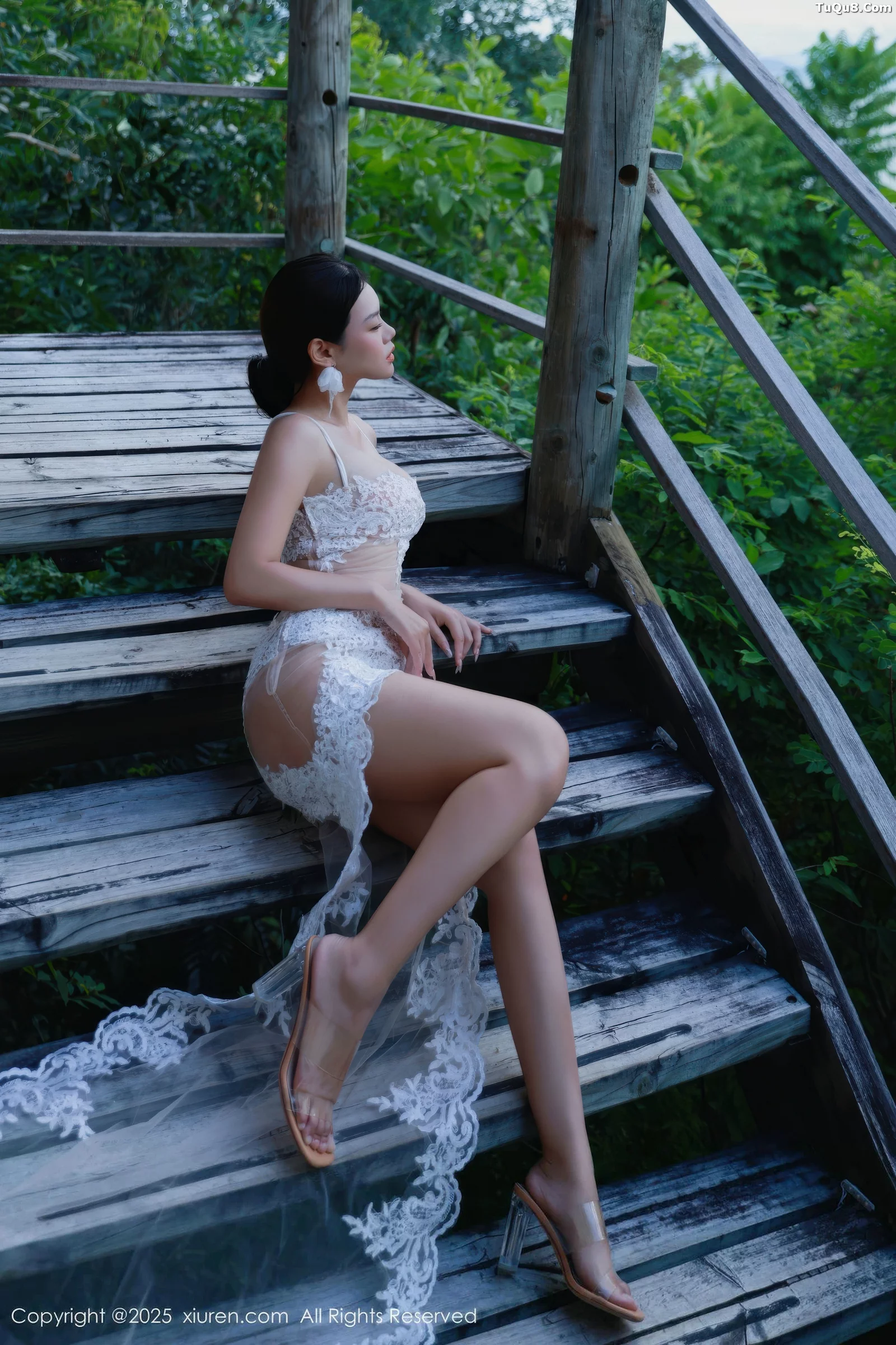 秀人集.com_[XiuRen秀人网]No.10721_模特叮当DD性感白色情趣服饰配白色丝袜秀完美身材诱惑写真77P