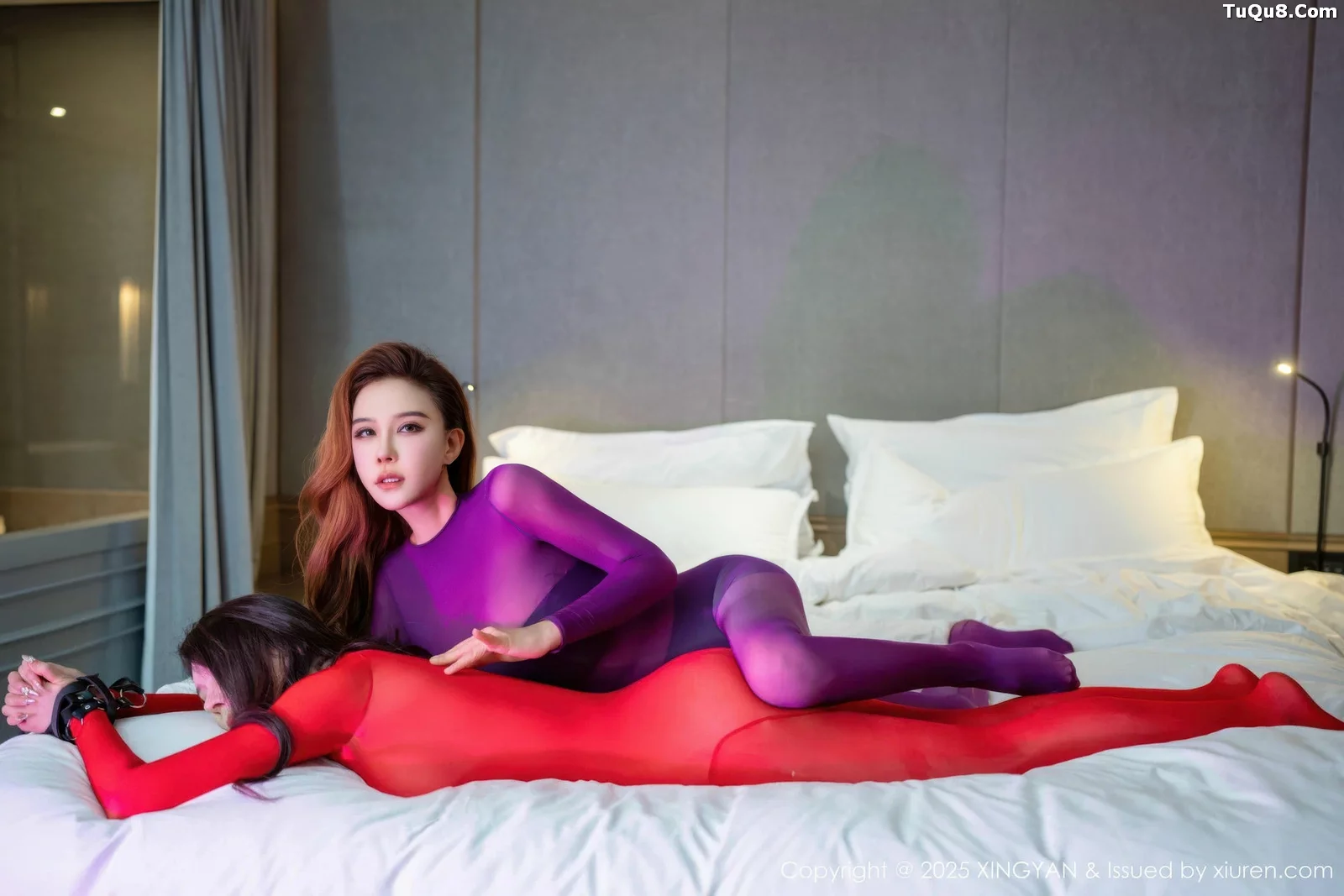 秀人集.com_[XINGYAN星颜社]VOL.395_模特李丽莎性感姐妹花红色薄透连体丝袜秀丰腴身姿诱惑写真65P