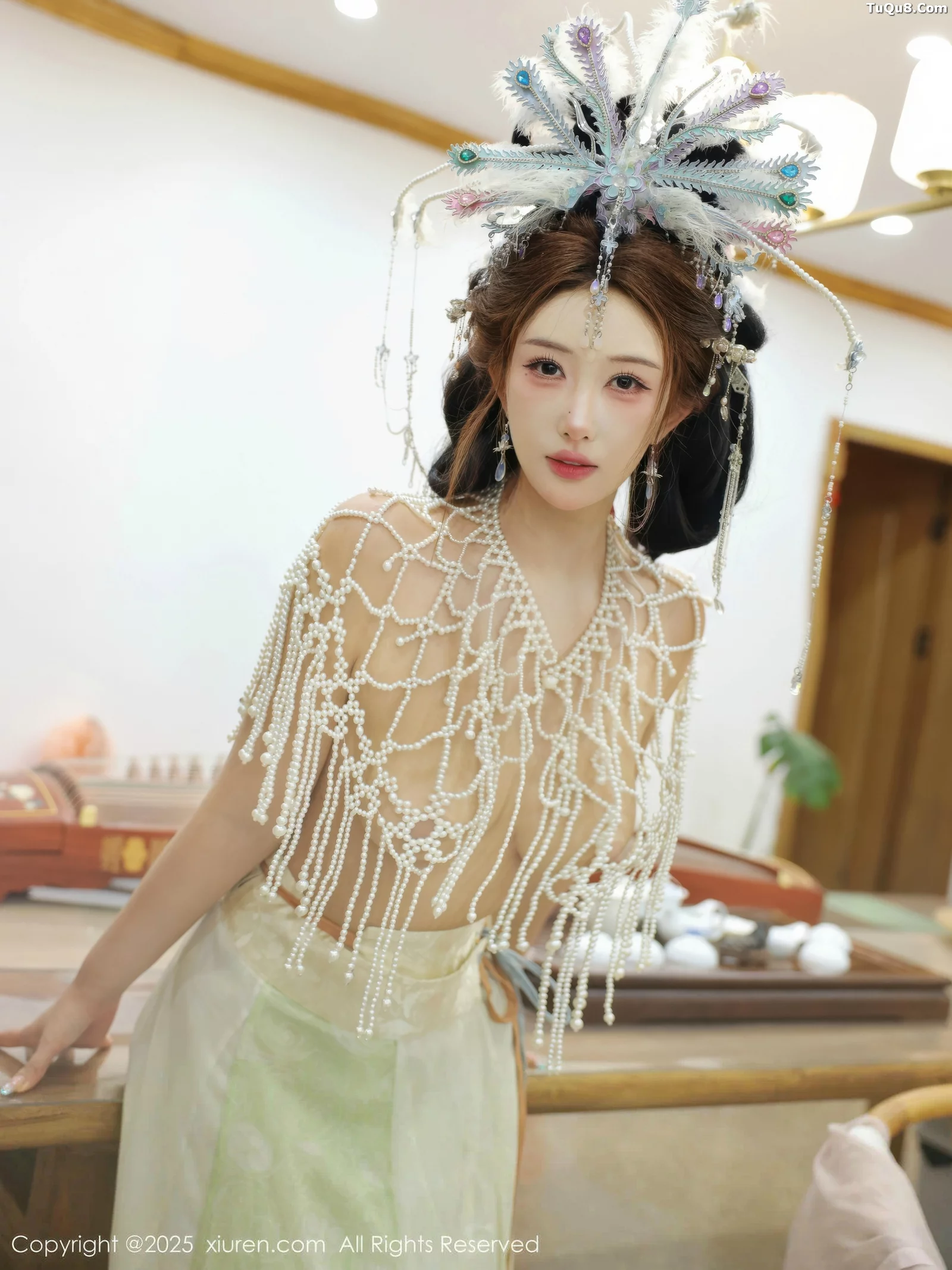 秀人集.com_[XiuRen秀人网]No.10736_模特金允希Yuki性感浅色古装薄纱服饰秀丰腴身材迷人诱惑写真80P