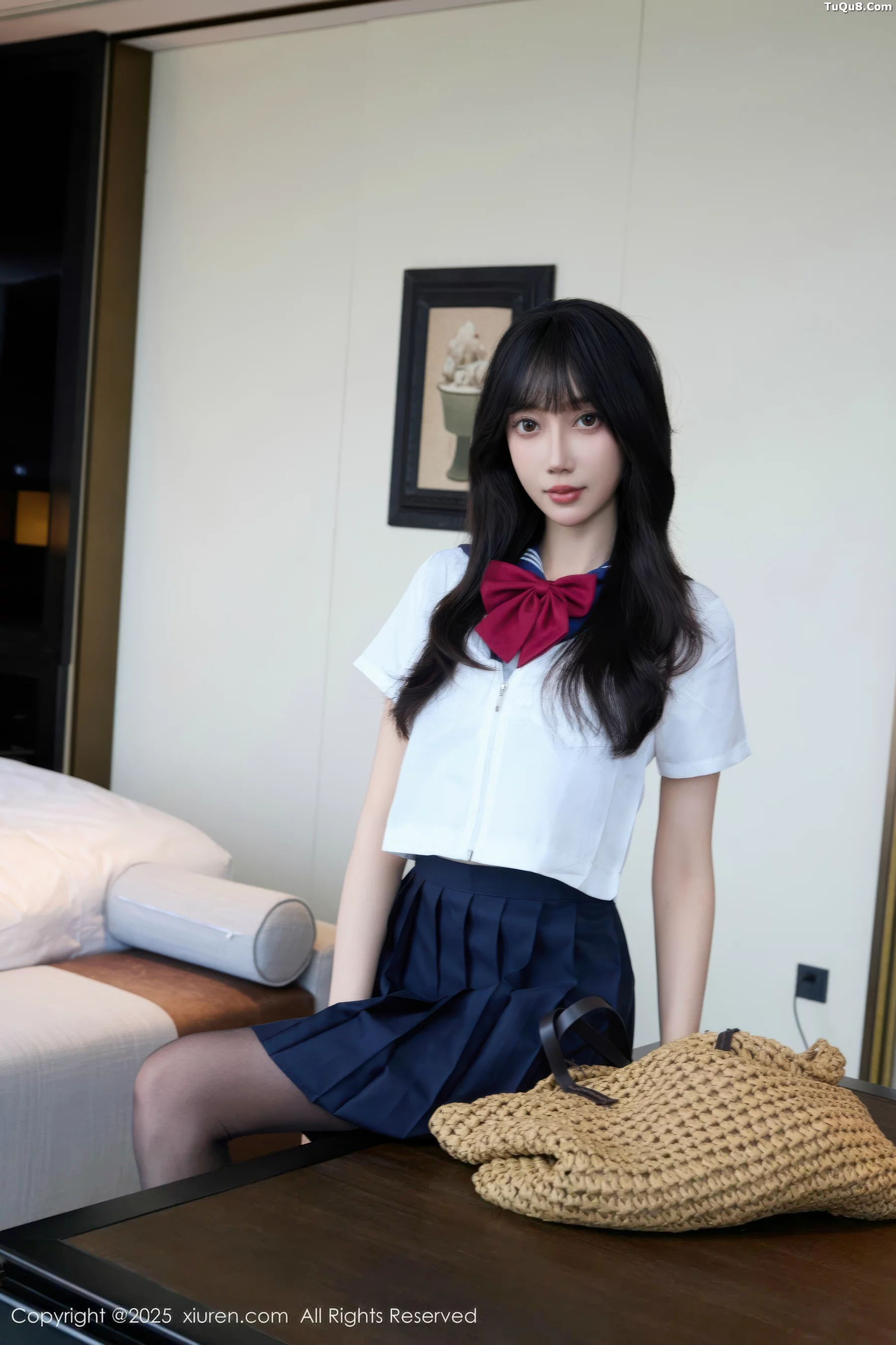 秀人集.com_[XiuRen秀人网]No.10766_模特玥儿玥er私房性感JK制服配超薄黑丝秀曼妙身姿迷人诱惑写真68P