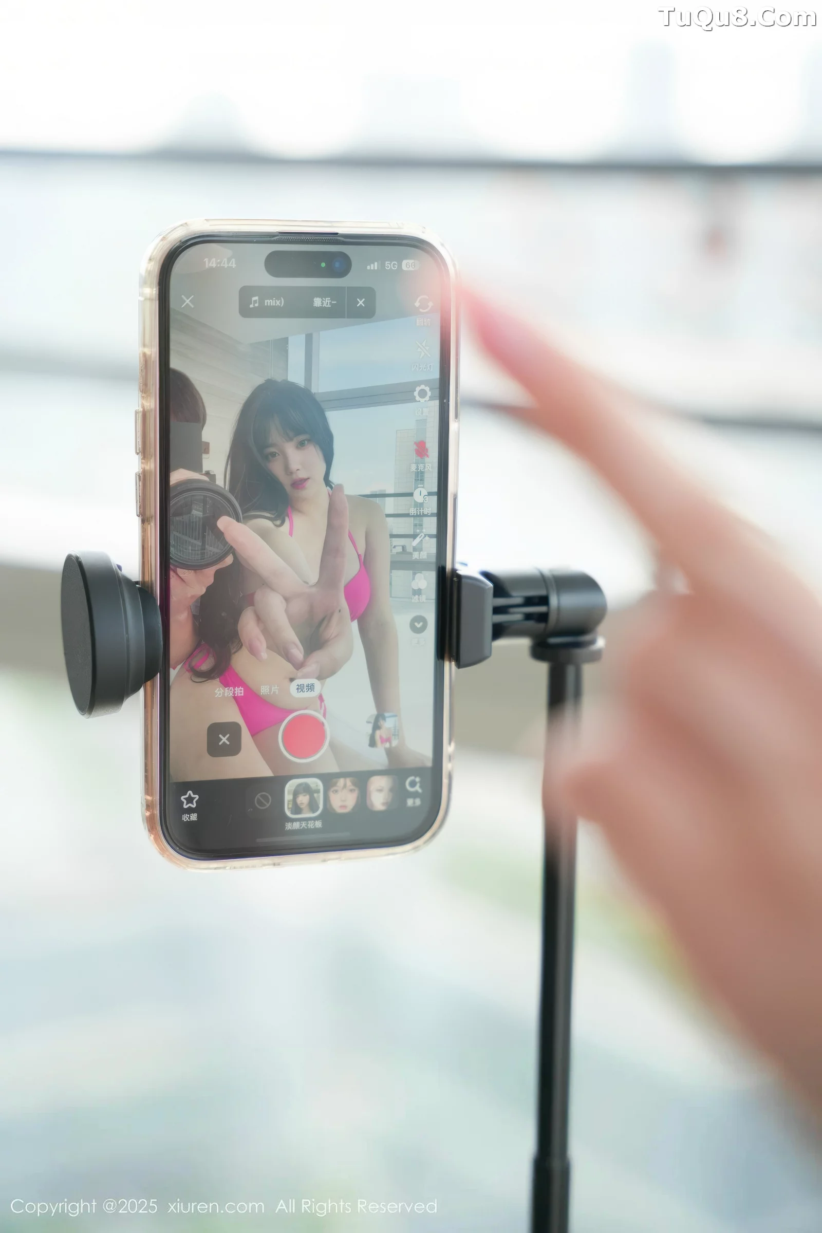 秀人集.com_[XiuRen秀人网]No.10675_模特软情私房浴室性感玫红色比基尼秀曼妙身姿完美诱惑写真76P