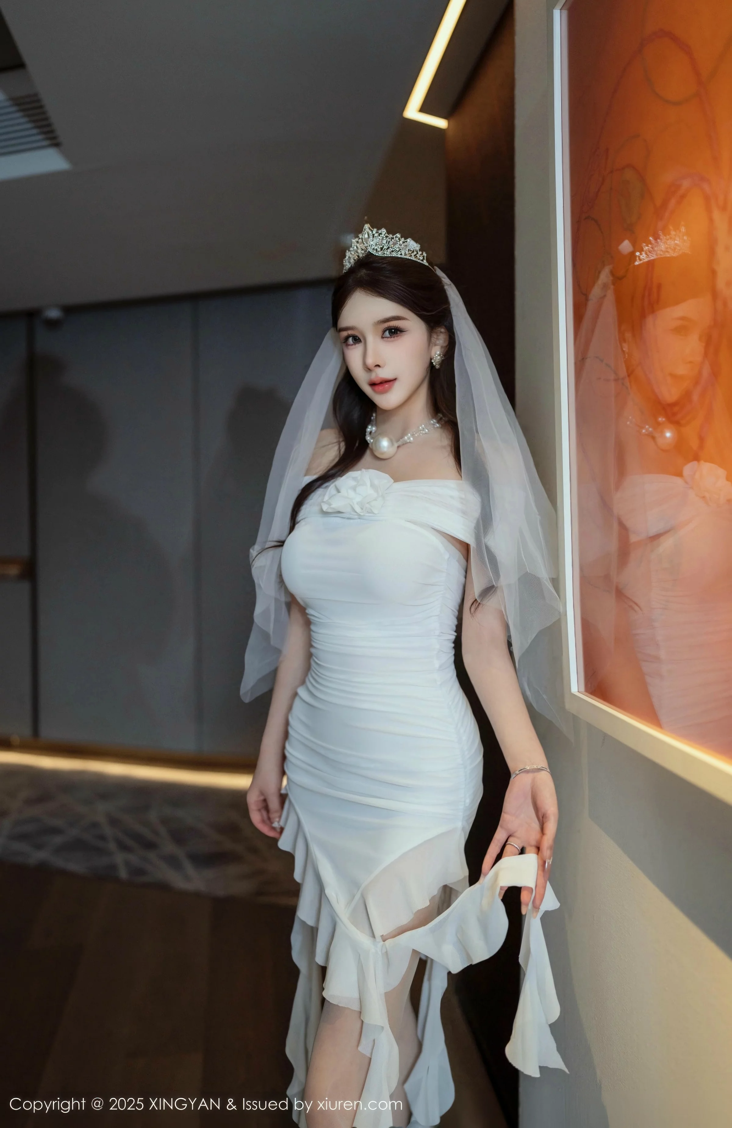 秀人集.com_[XINGYAN星颜社]VOL.388_女神李丽莎私房合集性感白色薄透婚纱服饰秀惹火身材诱惑写真61P