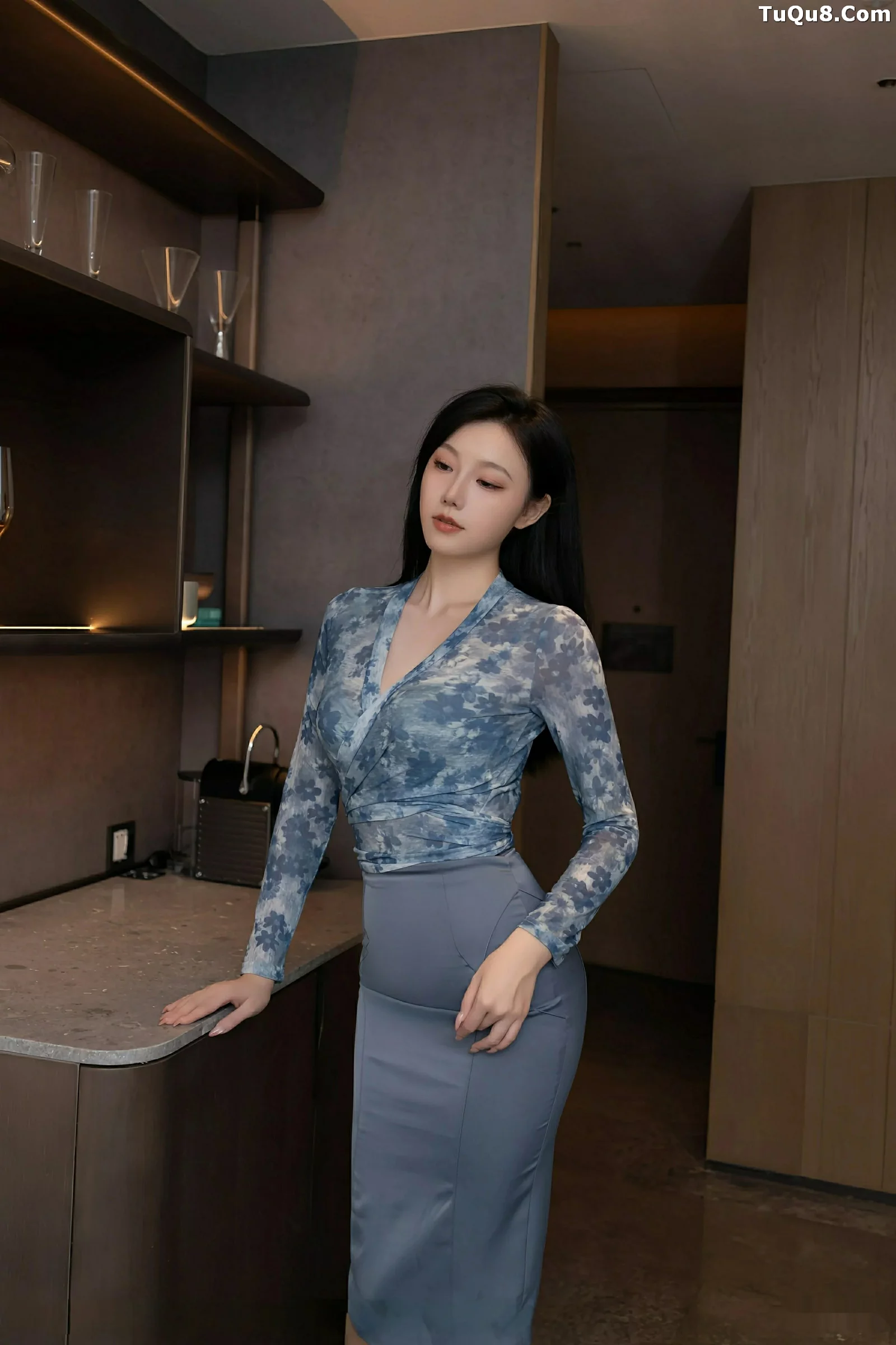 秀人集.com_[XiuRen秀人网]No.10693_模特安然anran性感灰色套装露灰色内衣配开档肉丝秀美腿诱惑写真80P