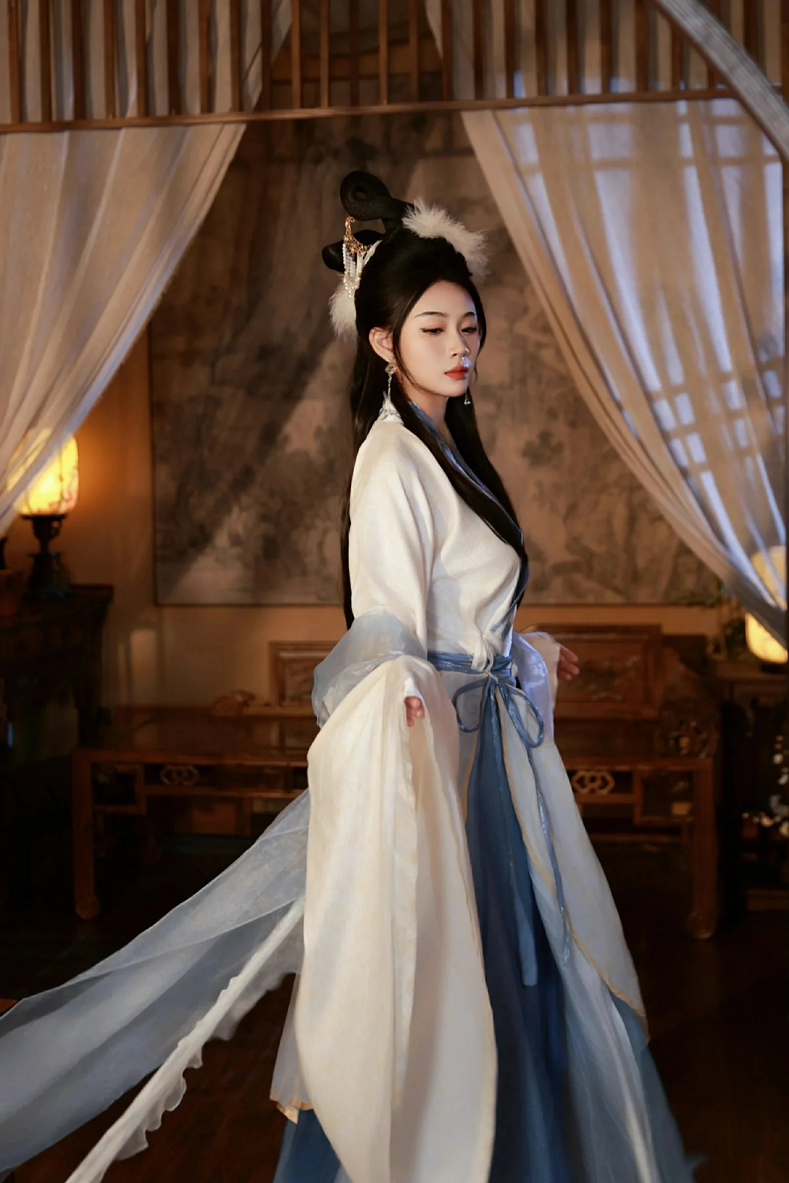 秀人集.com_[XiuRen秀人网]No.10835_模特南乔中秋主题性感汉服装扮配超薄肉丝秀白嫩肌肤诱惑写真76P