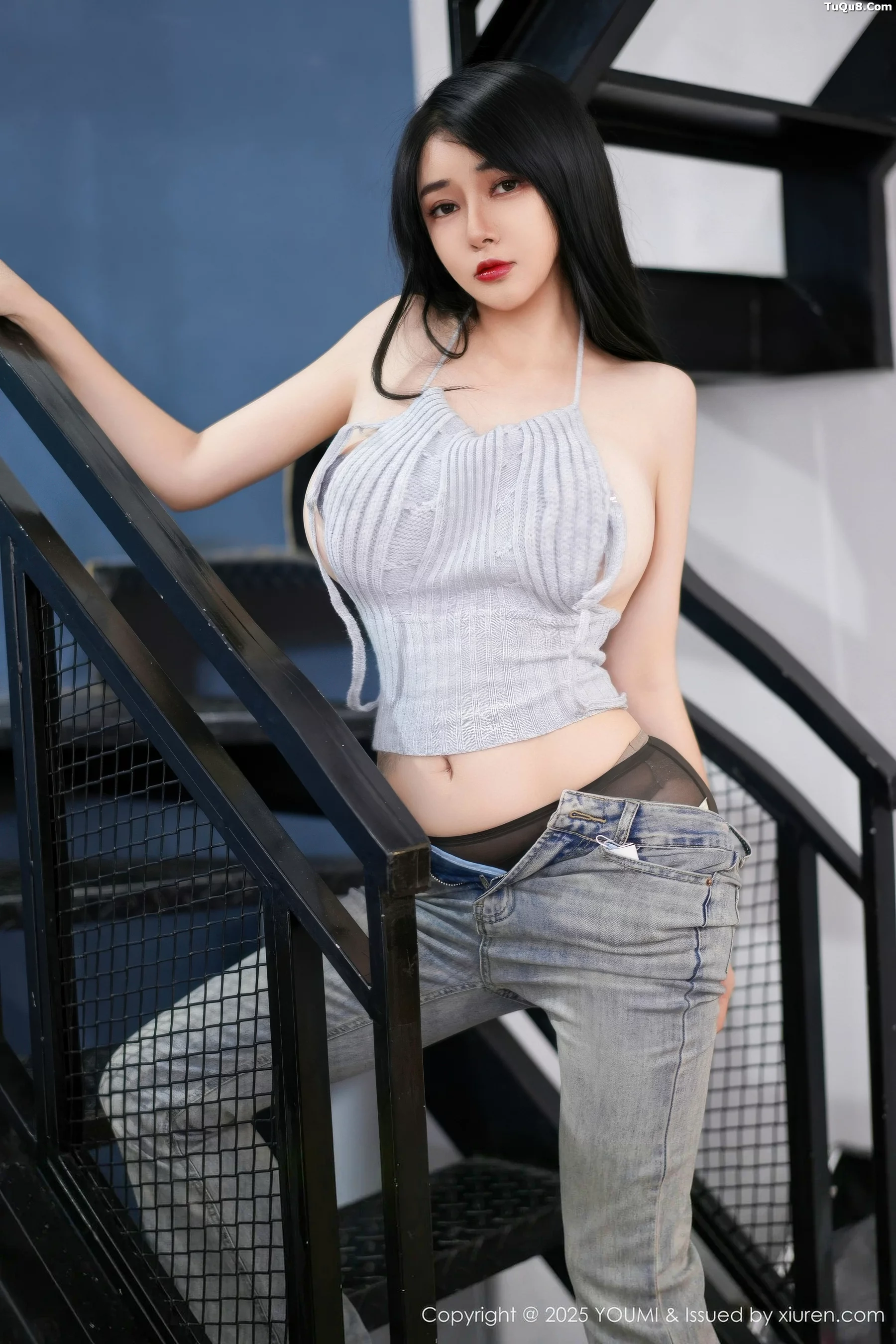 秀人集.com_[YouMi尤蜜荟]Vol.1171_模特凯竹Quinn性感灰色露背吊带配超薄黑丝秀丰腴身材诱惑写真67P