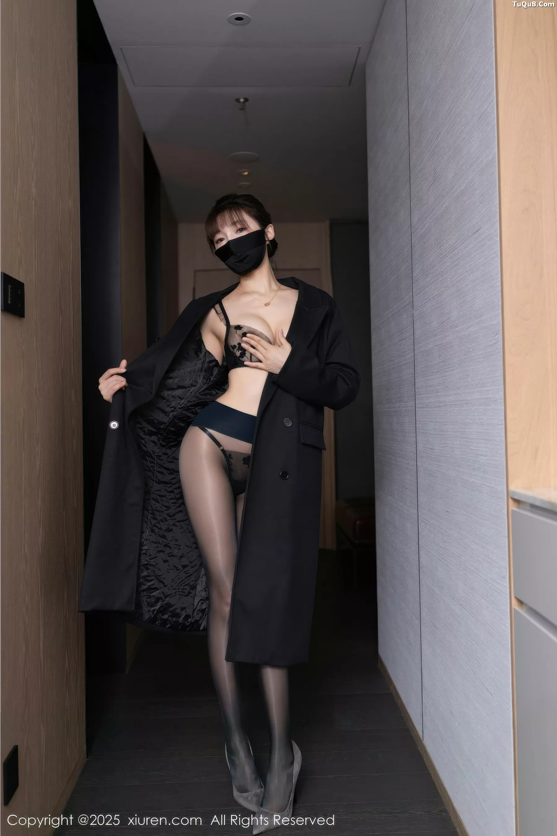 秀人集.com_[XiuRen秀人网]No.10880_模特陆萱萱性感黑色风衣露黑色蕾丝内衣配超薄黑丝极致魅惑写真77P