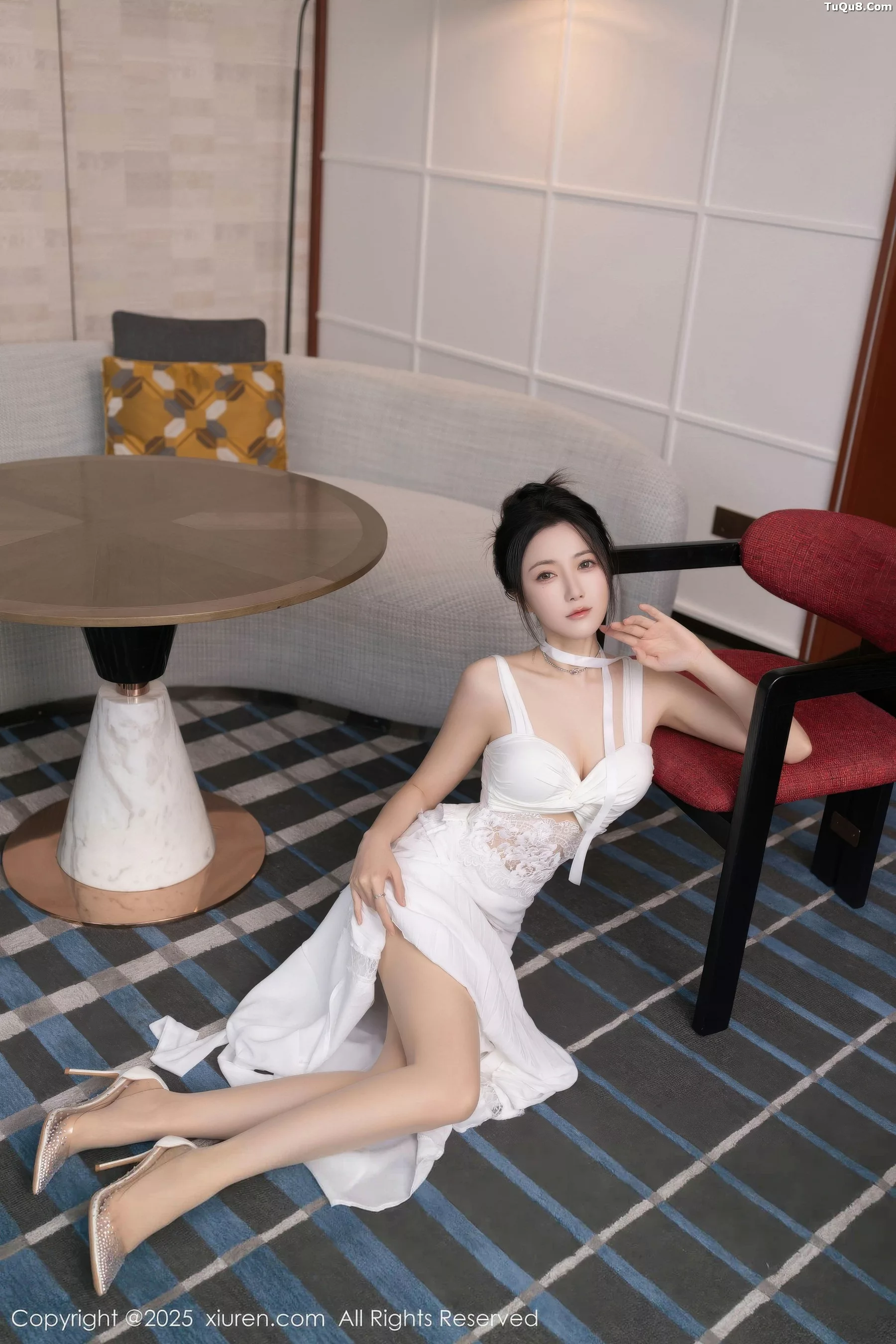 秀人集.com_[XiuRen秀人网]No.10911_模特鱼子酱Fish性感白色长裙配超薄无内肉丝秀曼妙身姿诱惑写真76P