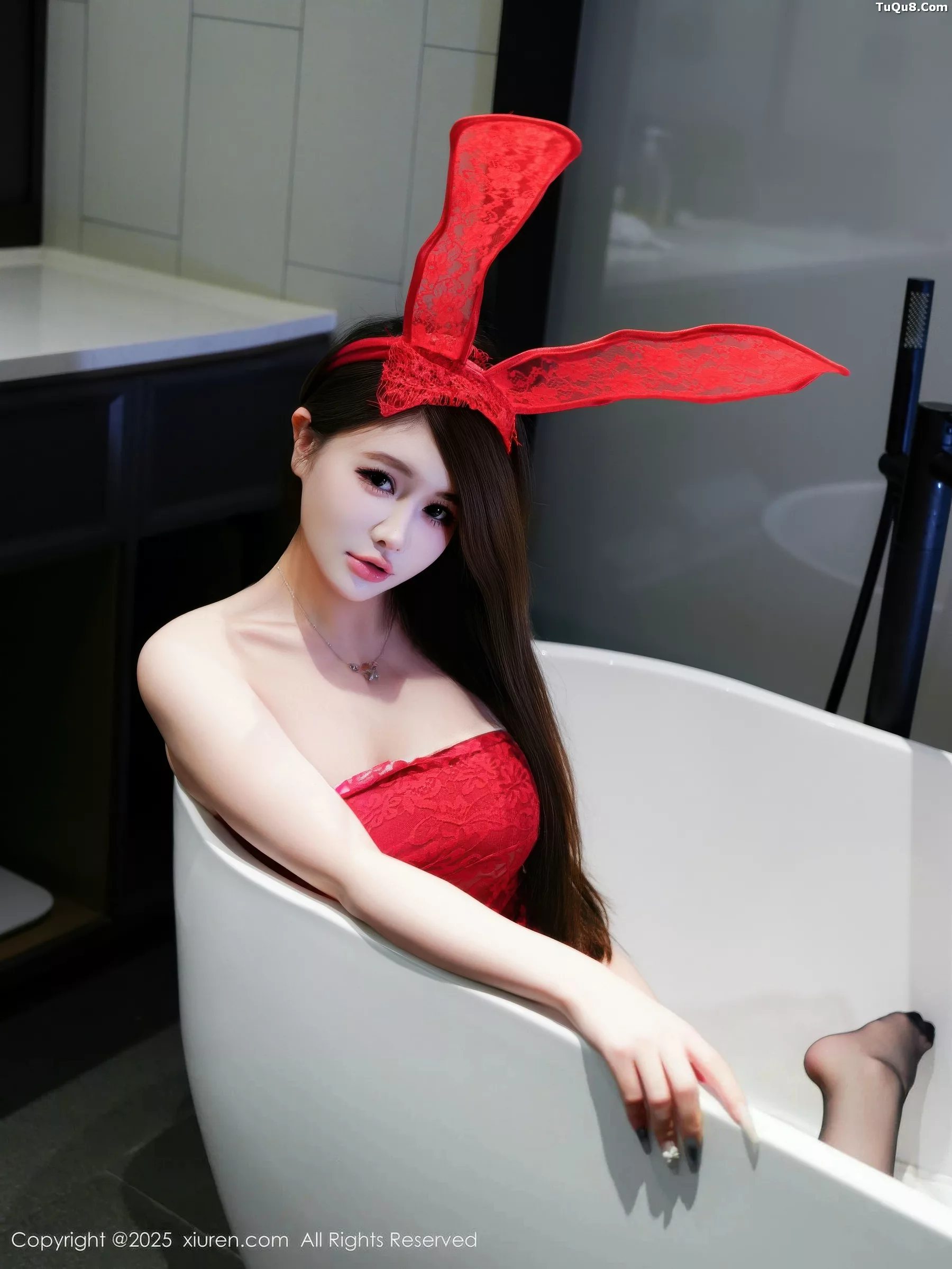 秀人集.com_[XiuRen秀人网]No.10907_模特甜妮性感红色缕空短裙配超薄黑丝秀丰腴曼妙身材诱惑写真73P