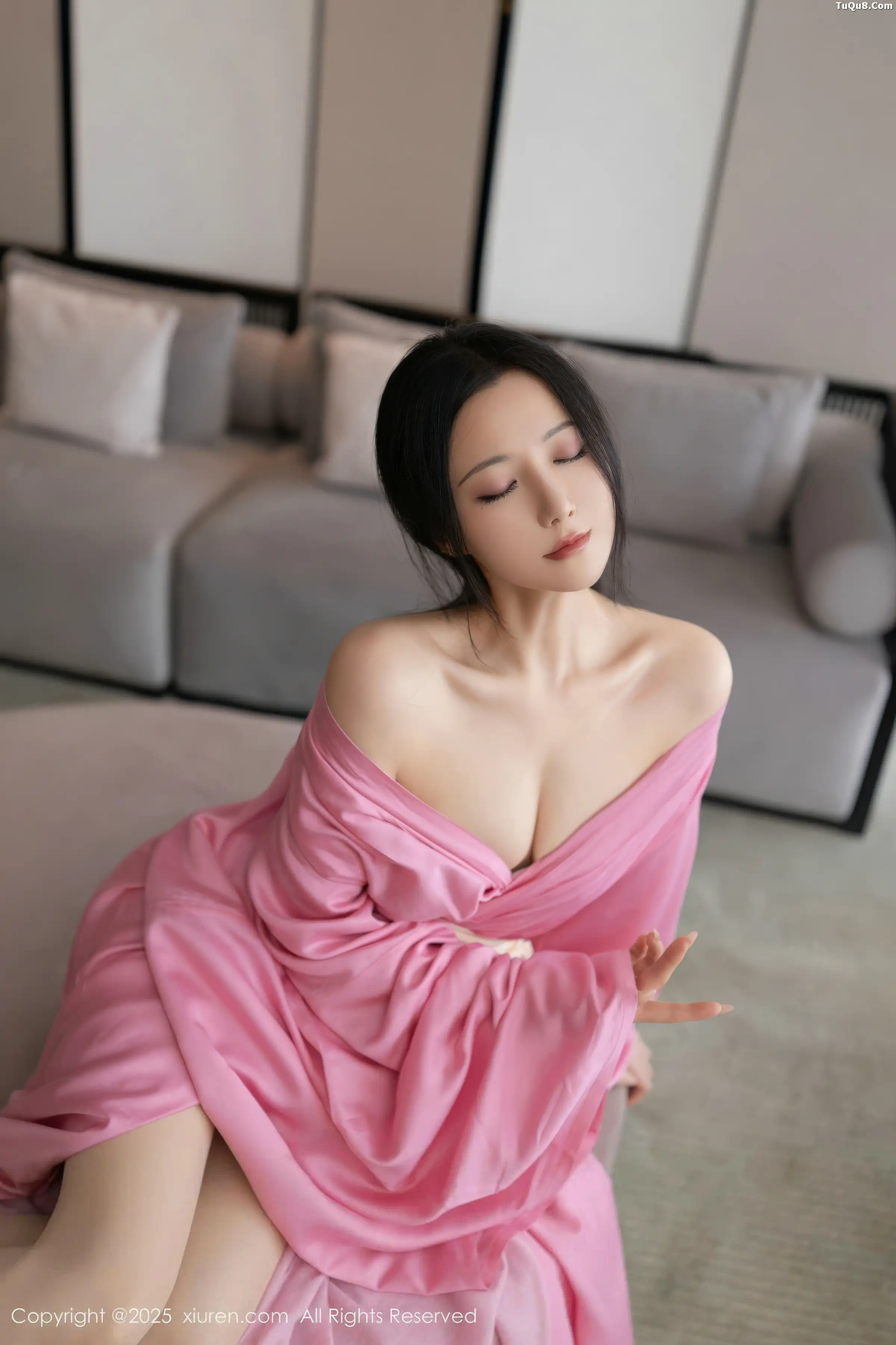 秀人集.com_[XiuRen秀人网]No.11049_模特鱼子酱Fish性感粉色月影纱配超薄肉丝秀曼妙身姿诱惑写真82P