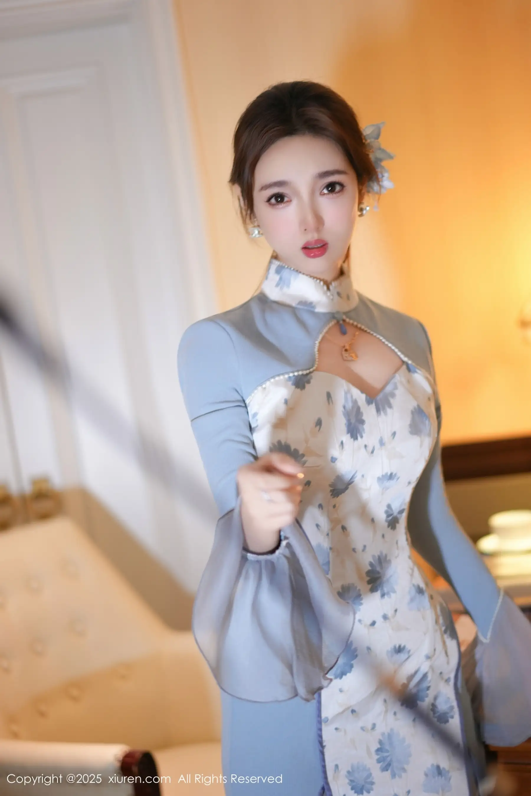 秀人集.com_[XiuRen秀人网]No.11033_模特Twins-桃桃性感蓝色连衣裙露白色内衣秀曼妙身姿诱惑写真80P